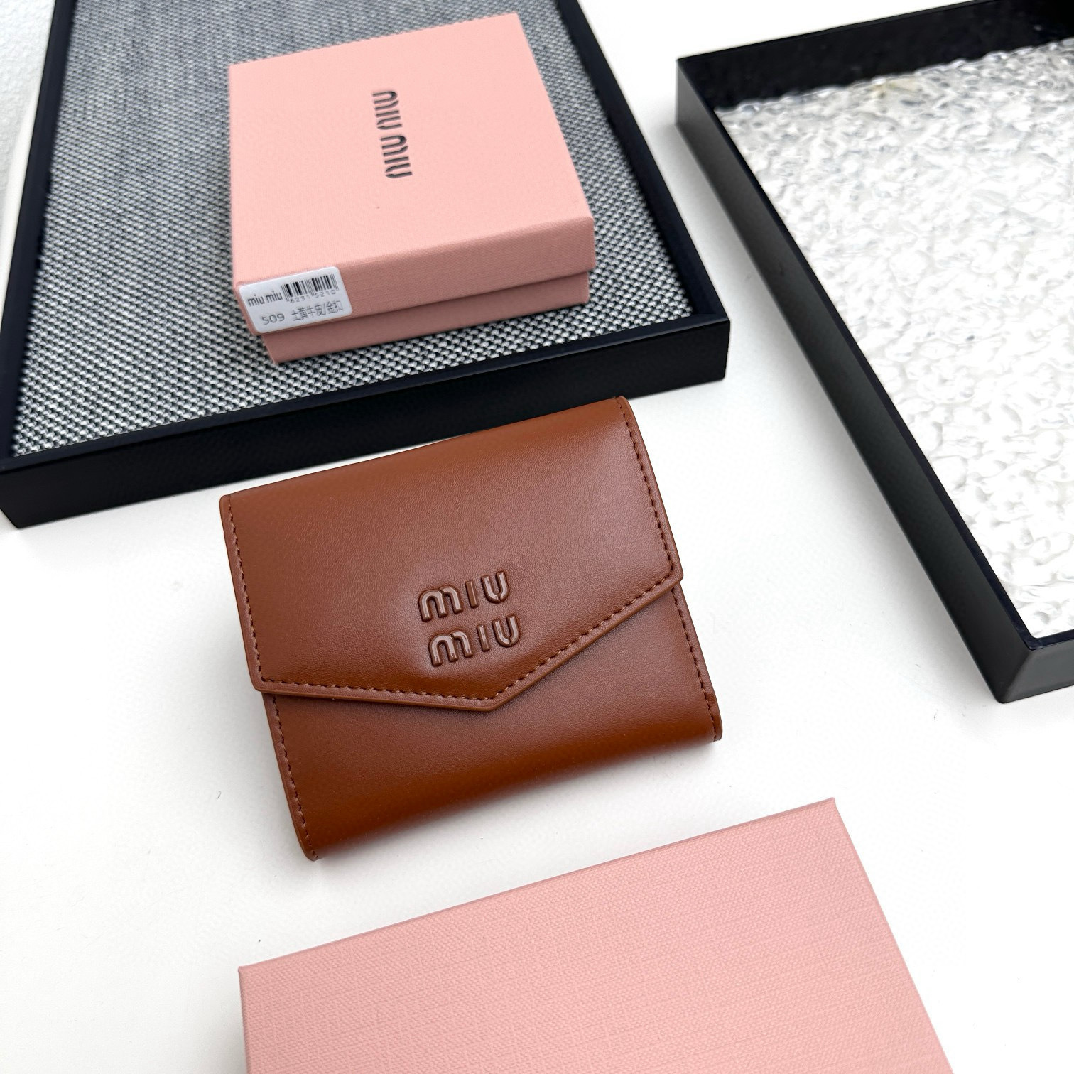 Accessories Womens Wallets — 92abf64f angle 1
