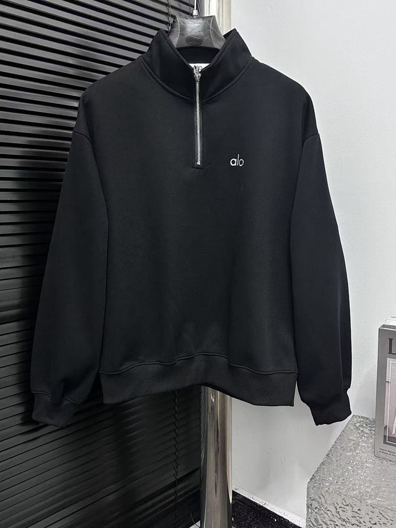 Alo Sweatshirt — 3baabd20 angle 1