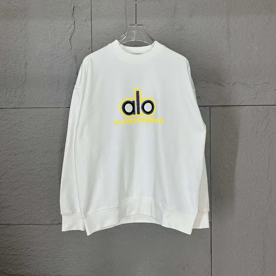 Alo Sweatshirt — a5fa9167 angle 1
