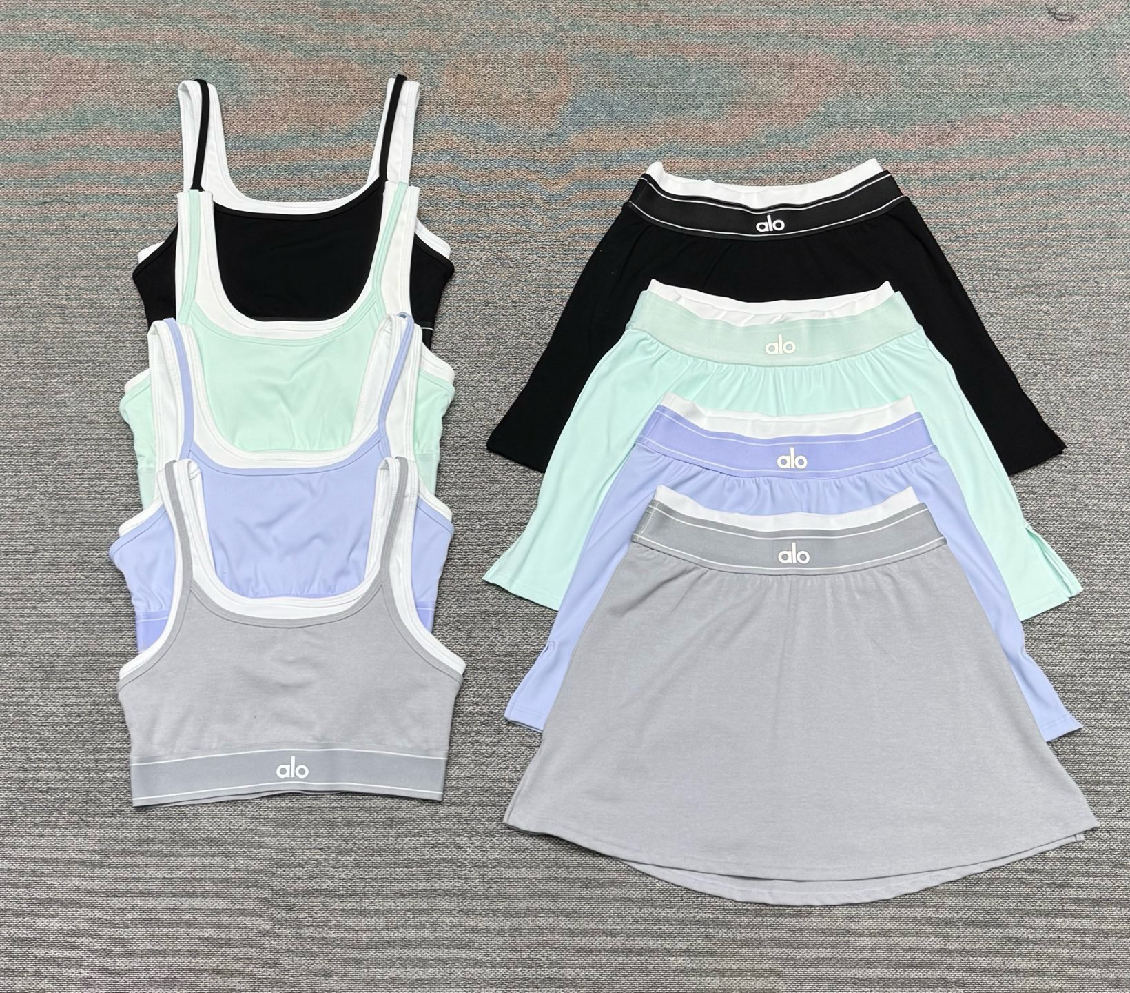 Alo T-Shirt — 753ee289 angle 1