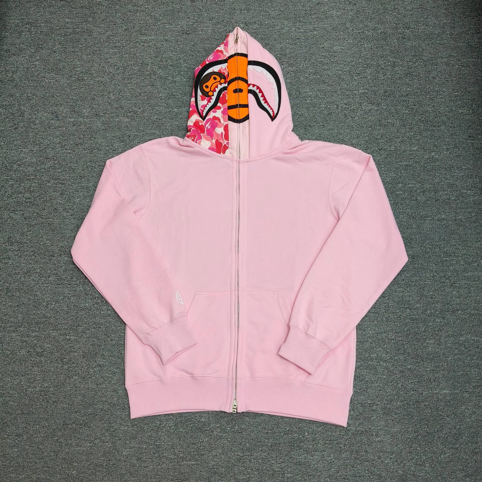 BAPE Hoodie — 225b6083 angle 1