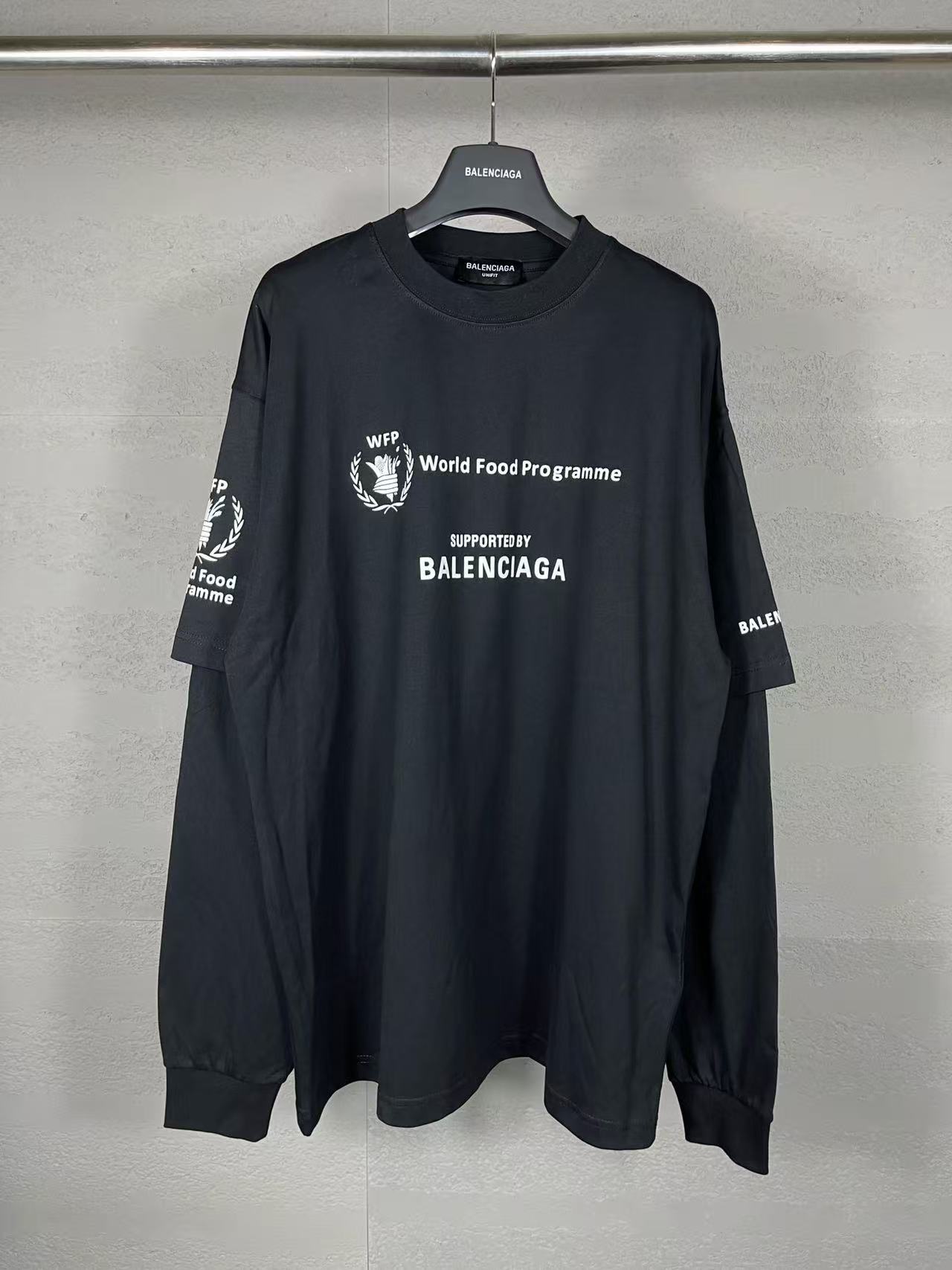 Balenciaga Hoodie — 1fc9bd6a angle 1