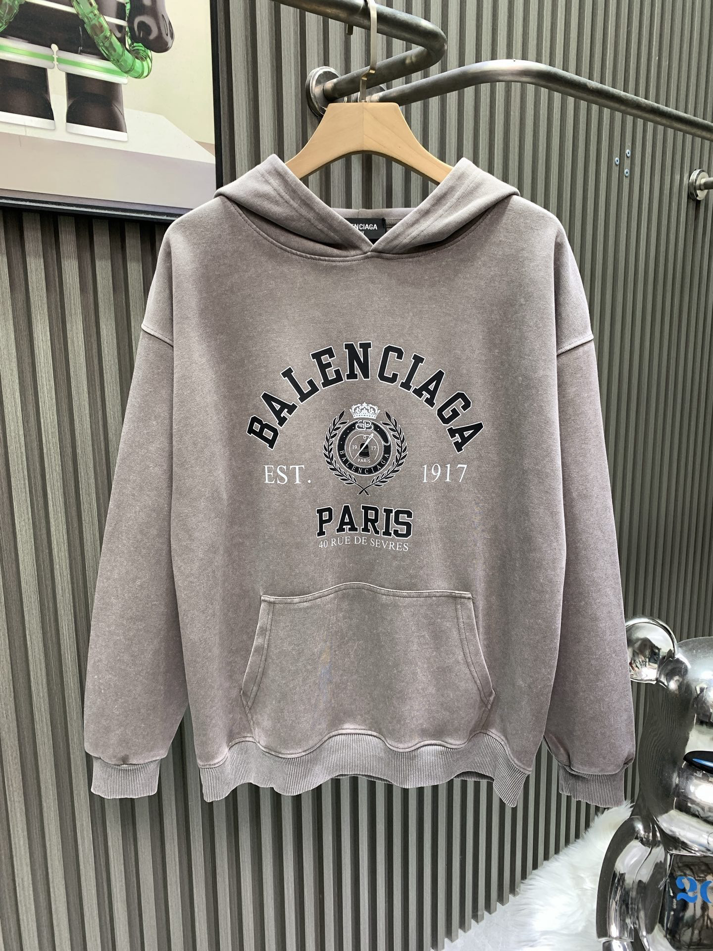 Balenciaga Hoodie — ba4fa39c angle 1