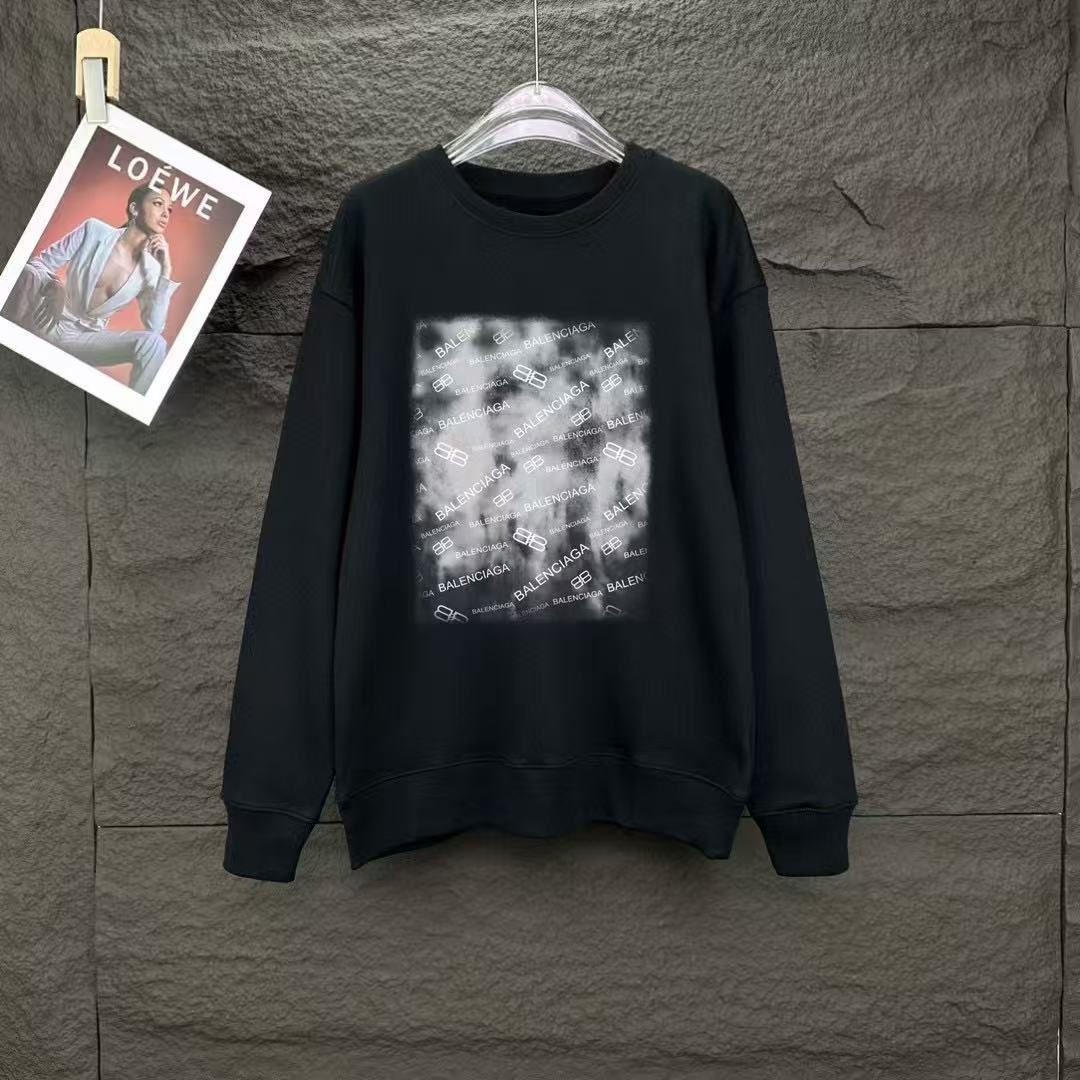 Balenciaga Hoodie — f8e9b2d3 angle 1