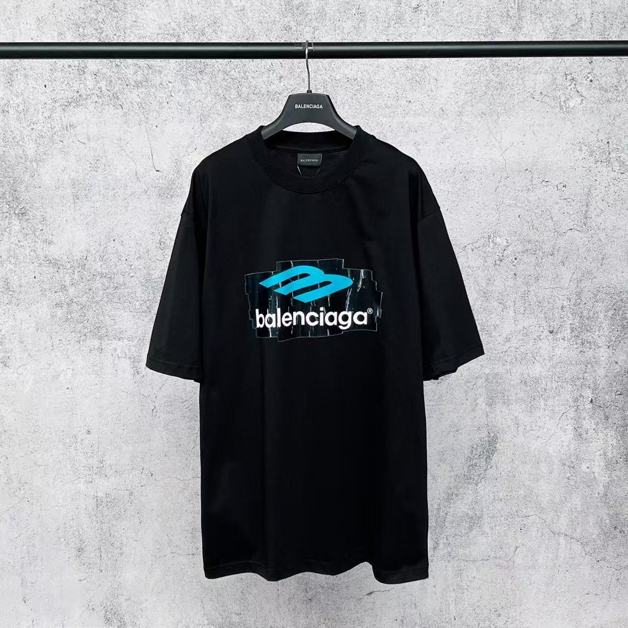 Balenciaga Shirts — 4f9bb9d1 angle 1