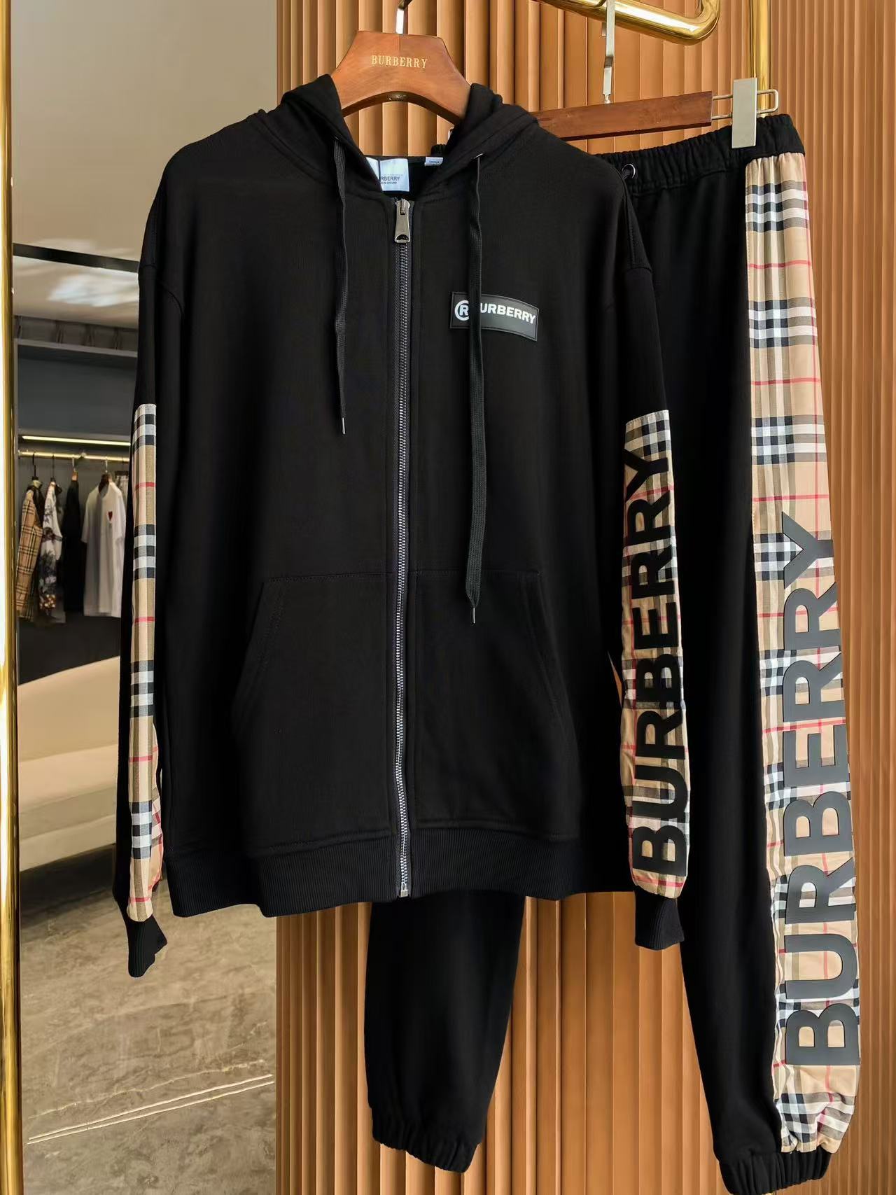 Burberry Hoodie — 4f4deec9 angle 1