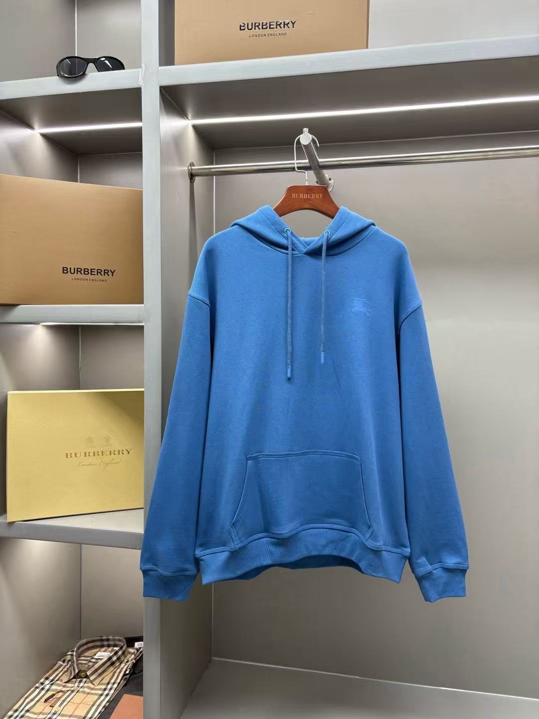 Burberry Hoodie — 516aa806 angle 1