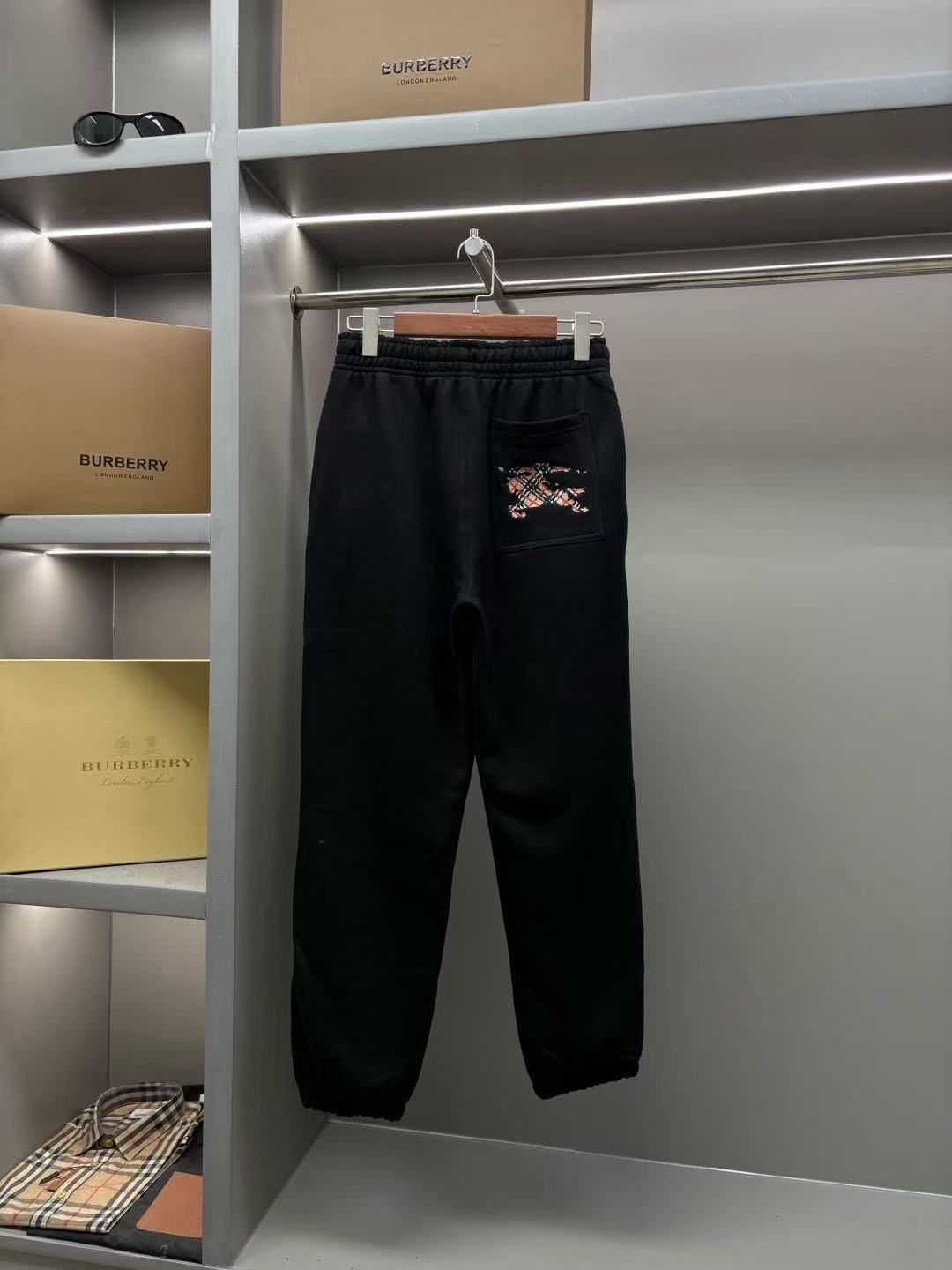 Burberry Hoodie — a31ed13c angle 1