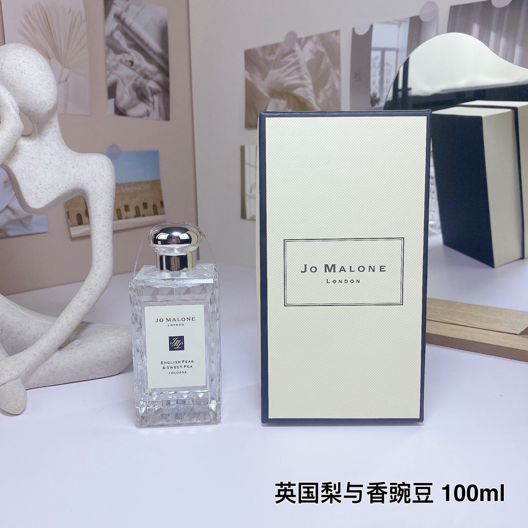 Cologne eca72d8a Angle 1