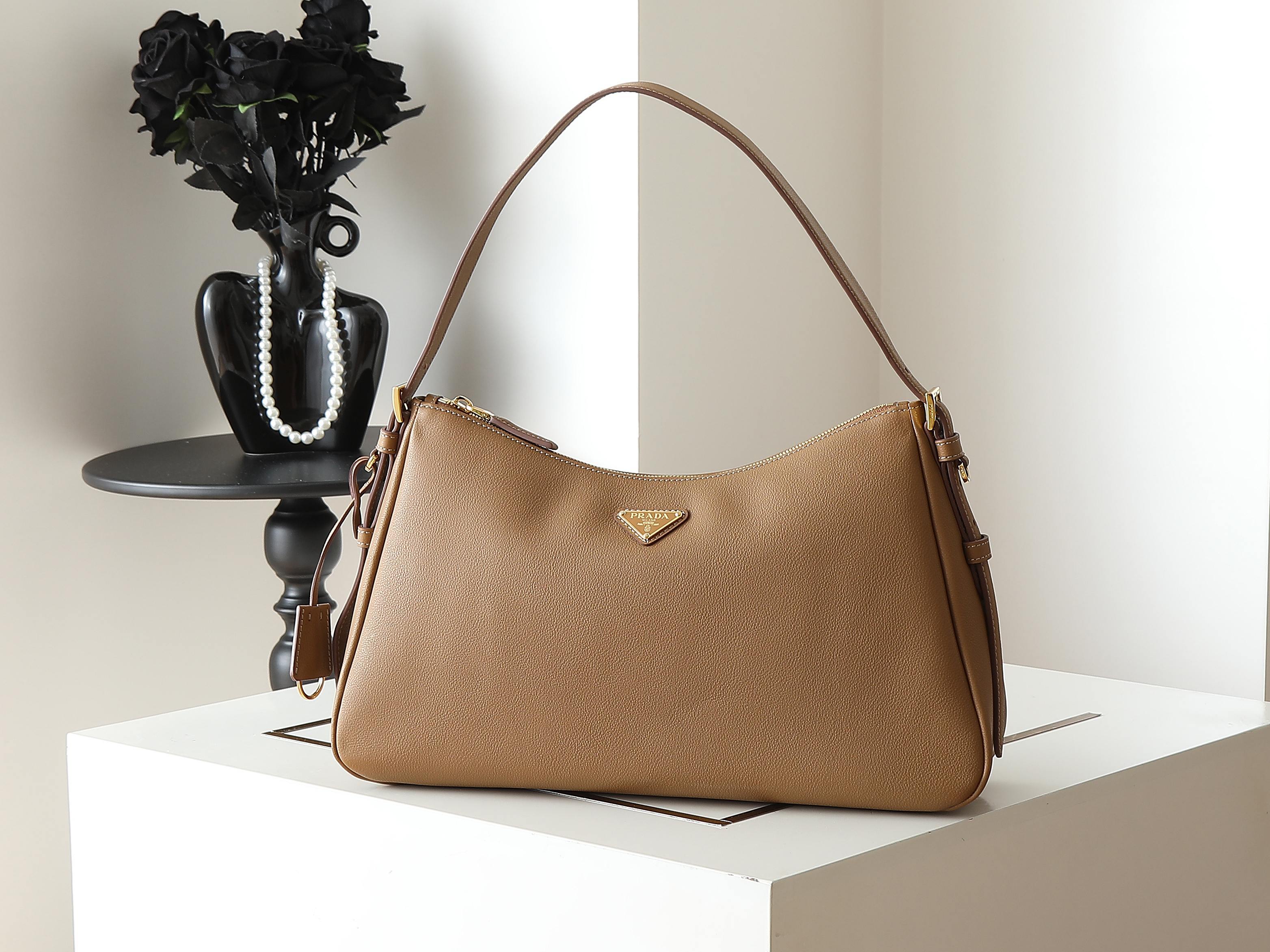 Designer Bags Prada — C228-8 angle 1