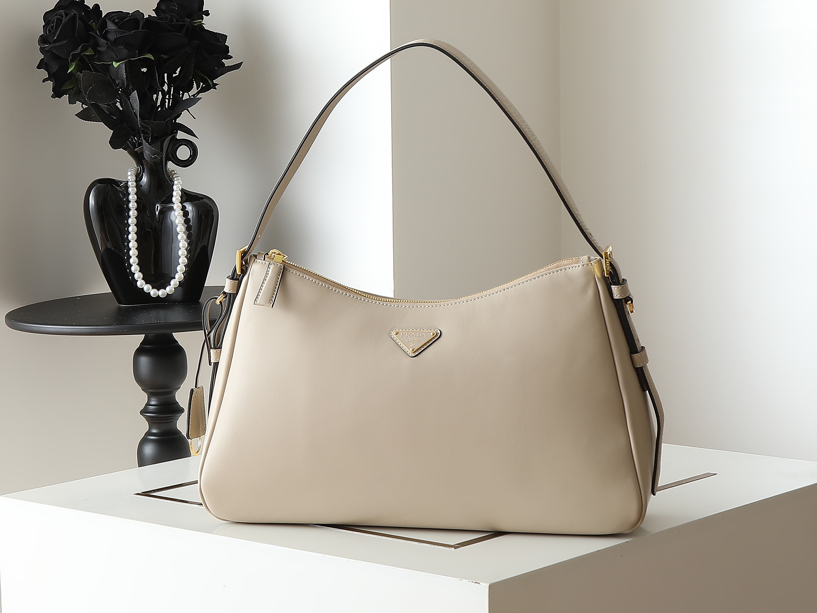 Designer Bags Prada — C228-9 angle 1