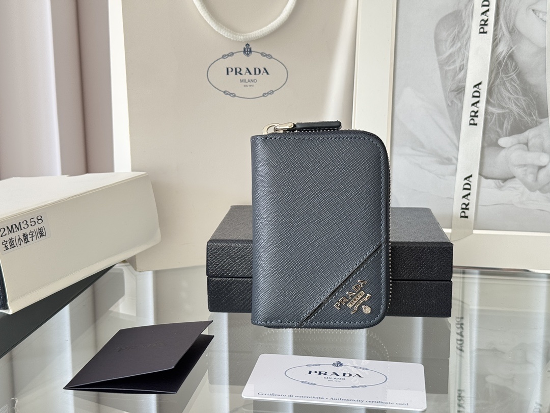 Designer Bags Prada — M358-16 angle 1