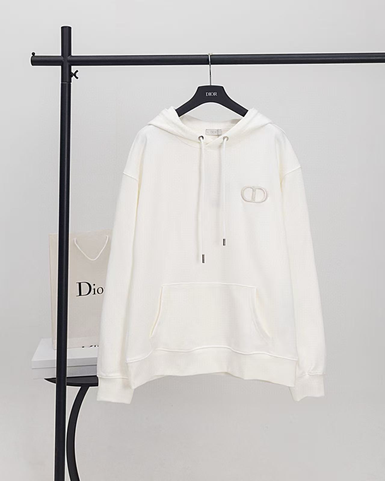 Dior Hoodie — 22b2206b angle 1