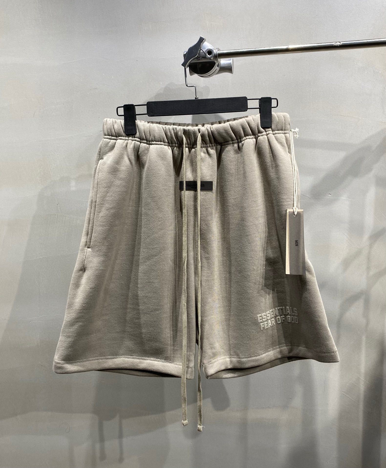 Essentials All — a323a1e3 angle 1