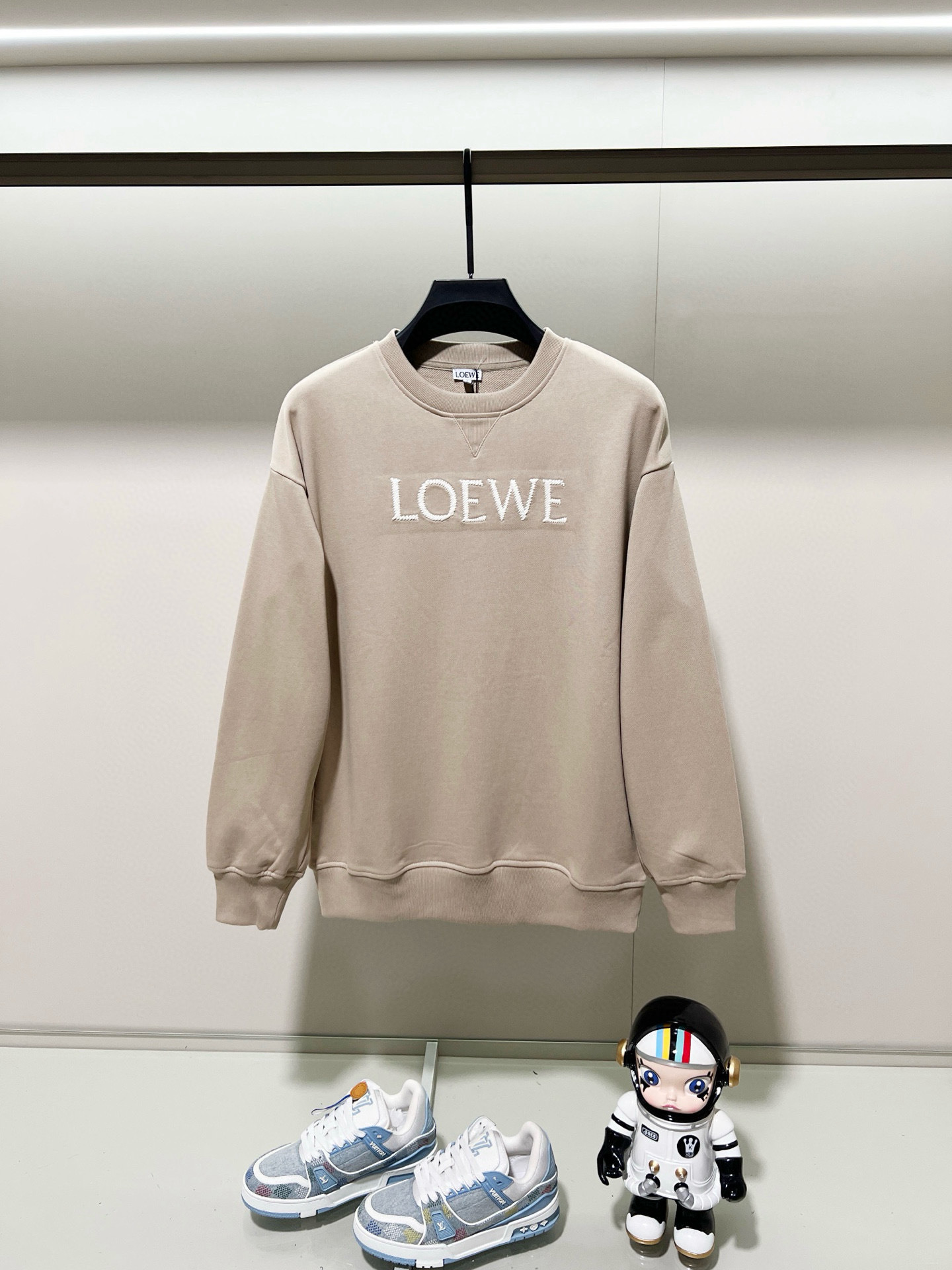 Loewe Hoodie — d0ba4eba angle 1