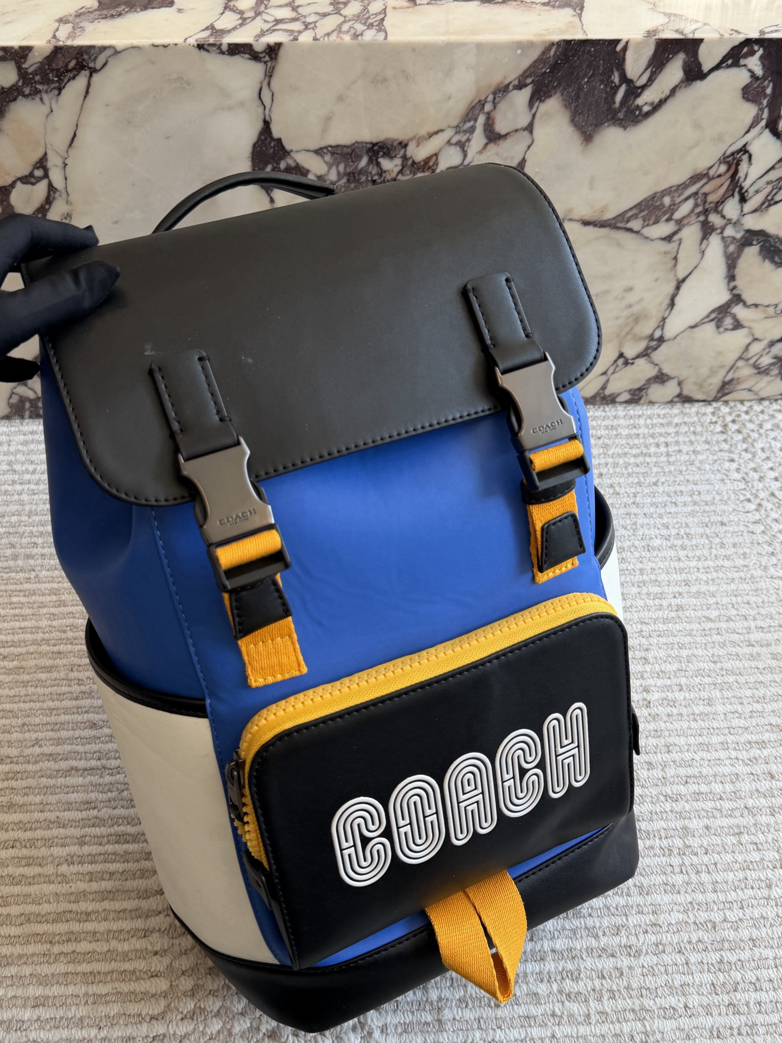 Mens Bags — 06f030e6 angle 1