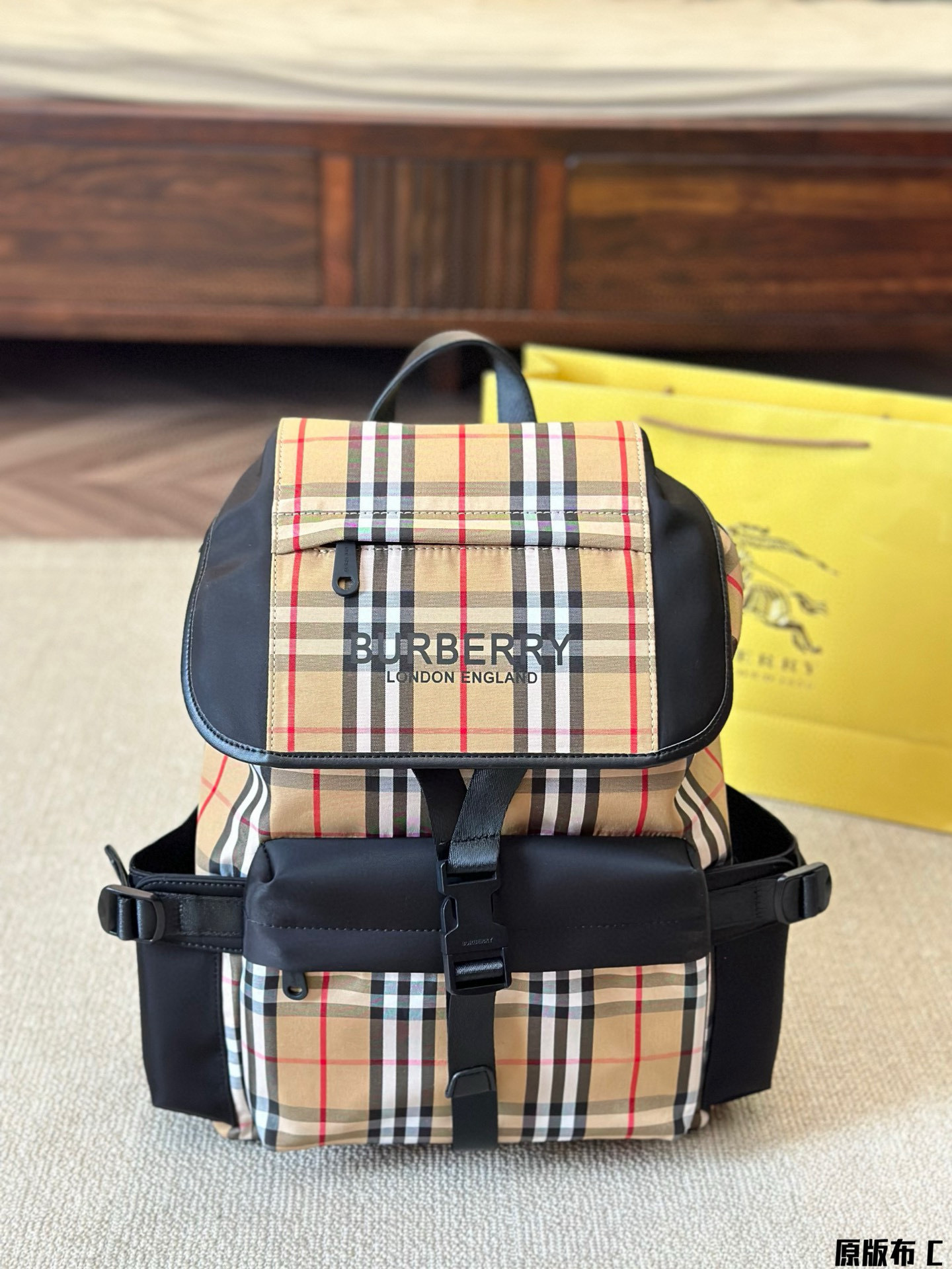Mens Bags — 36ee77c4 angle 1