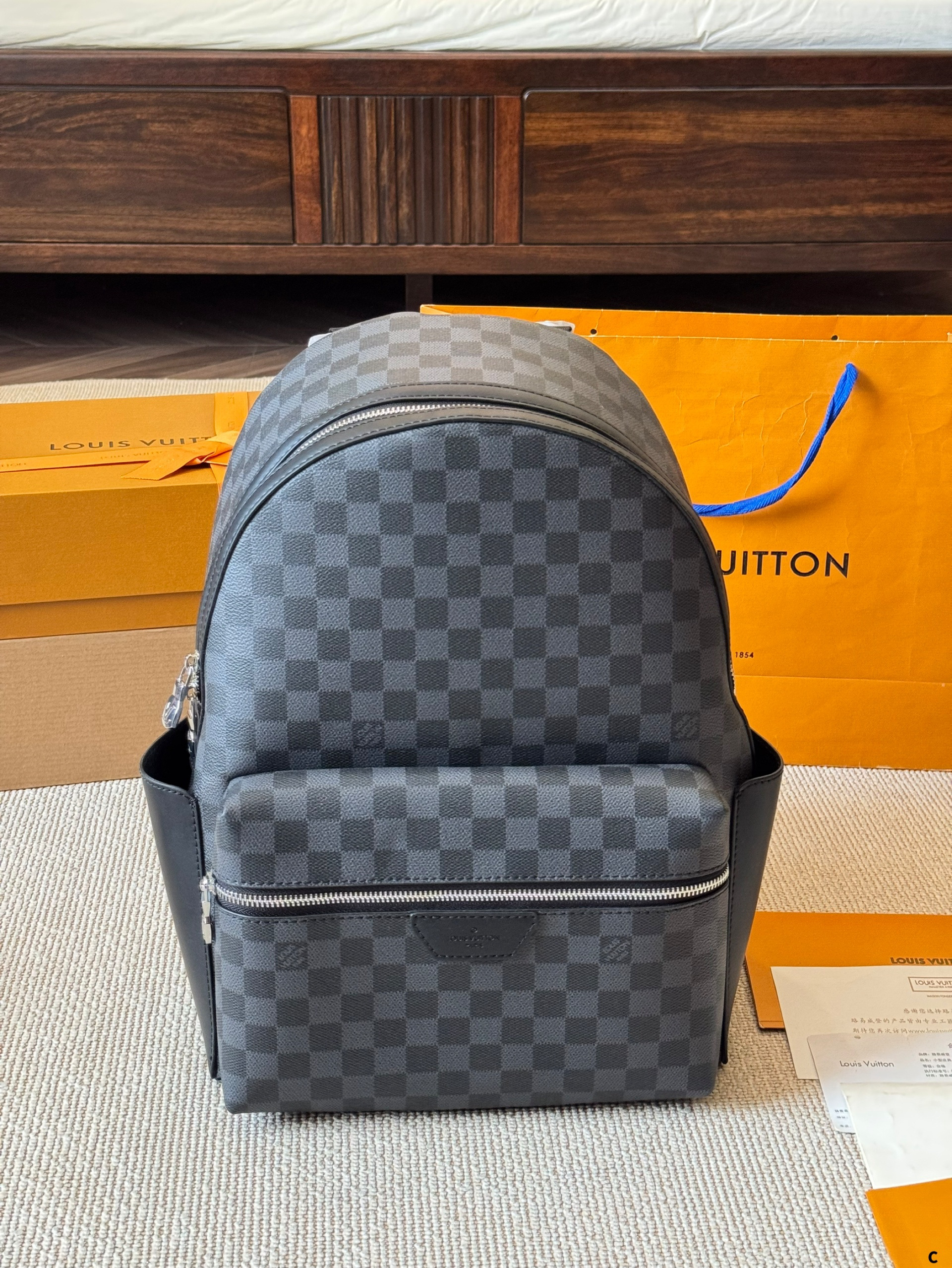 Mens Bags — c7c2eb76 angle 1