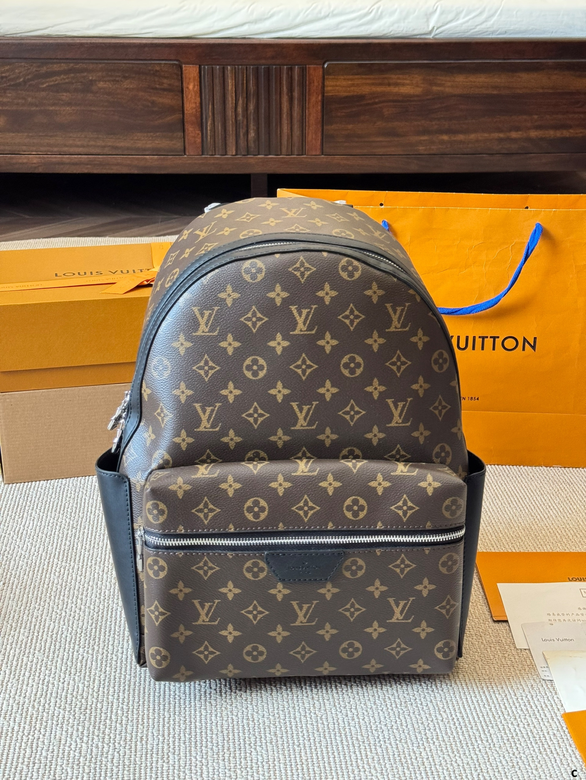 Mens Bags — d13c6a9f angle 1