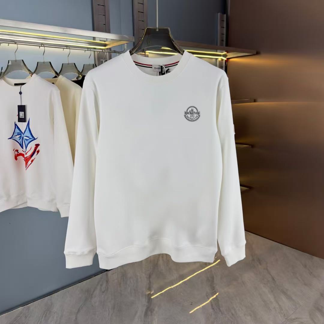 Moncler All — 85a4948a angle 1