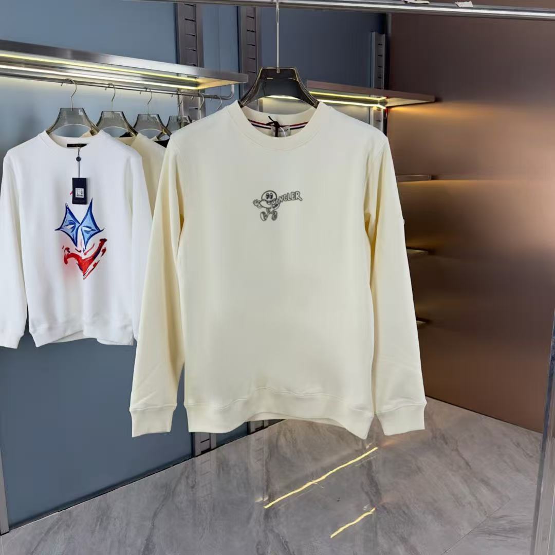 Moncler All — b116d8a9 angle 1