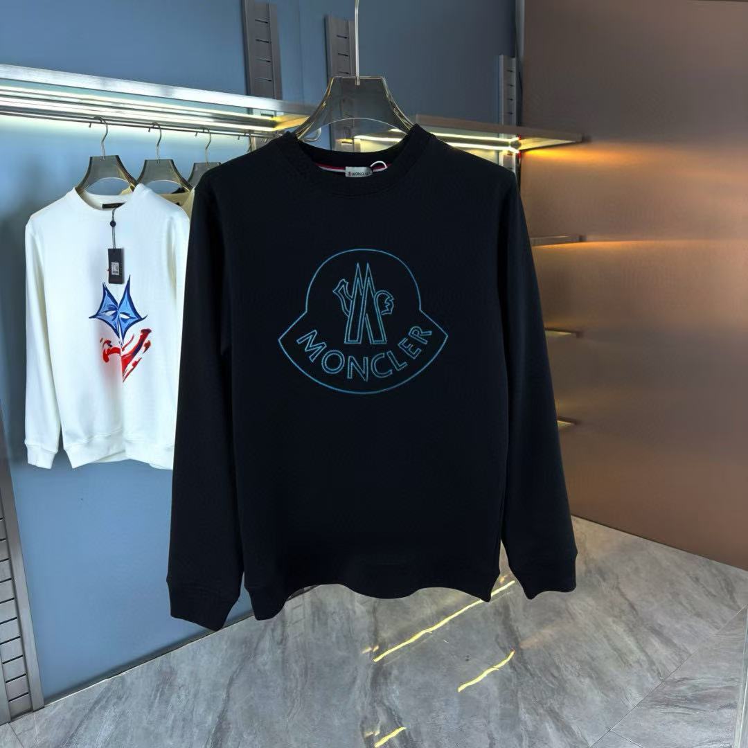 Moncler All — b96bd6dd angle 1