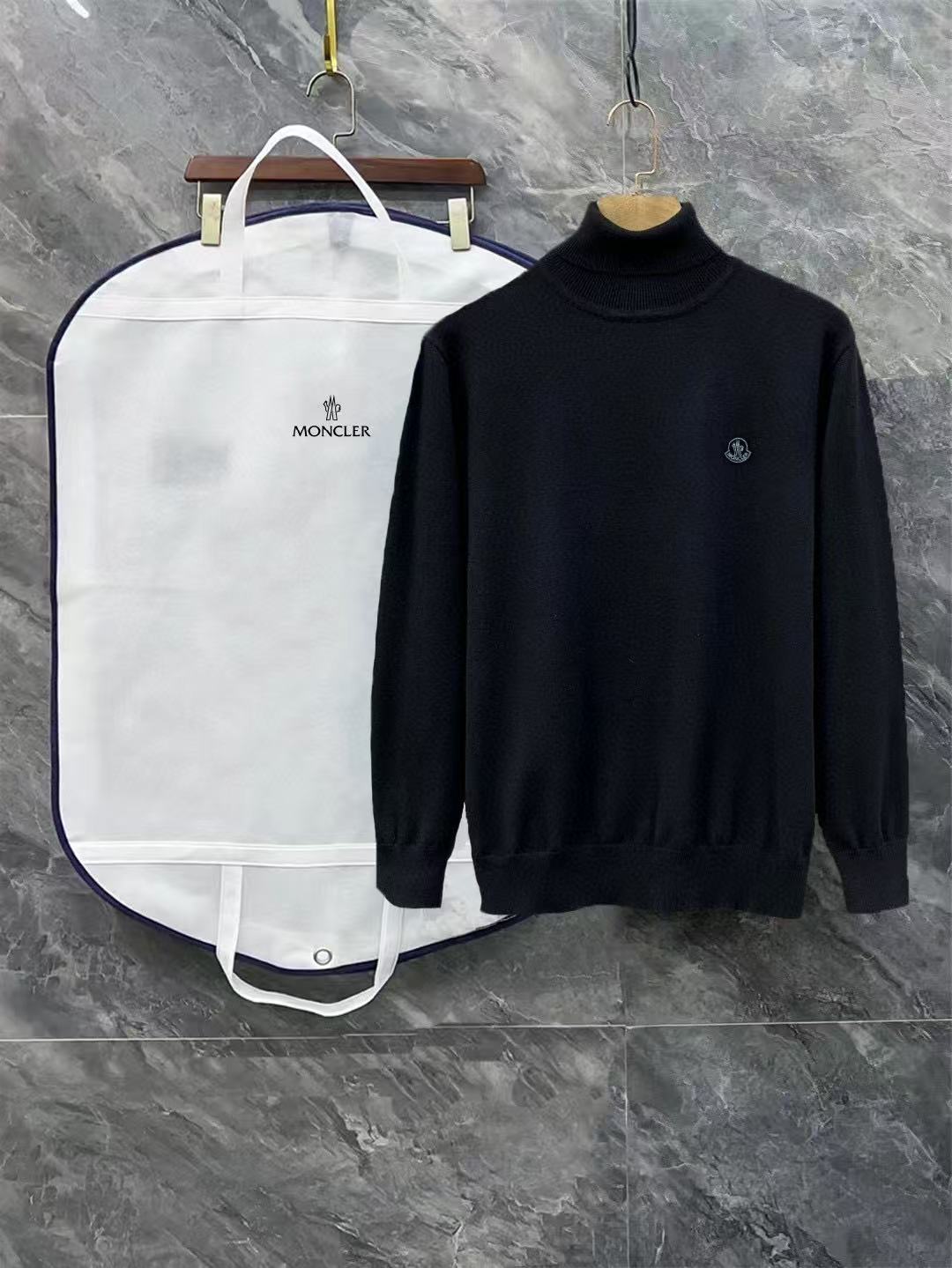 Moncler All — c67c0d5f angle 1