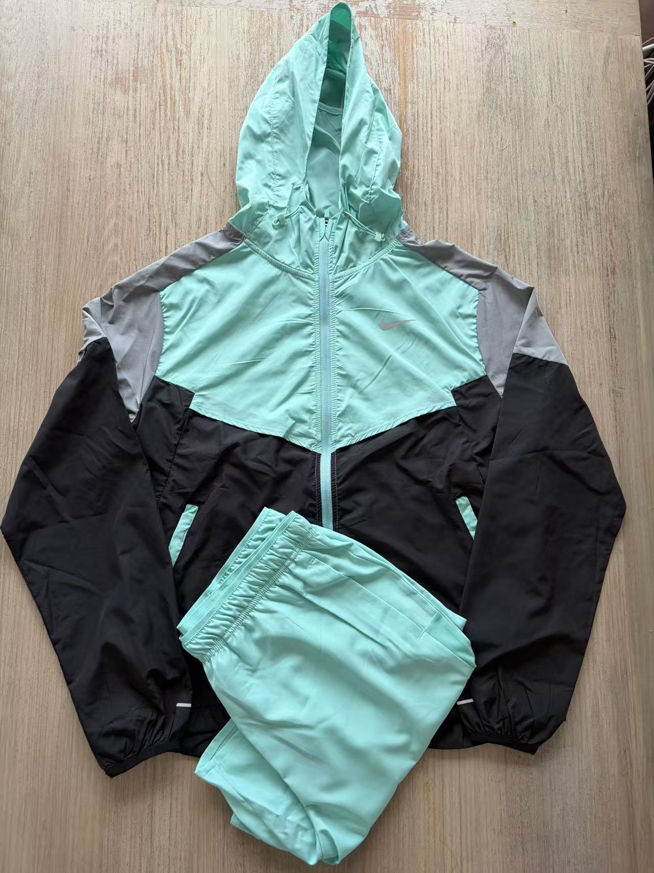 Nike Hoodie — 9c8e4d1e angle 1