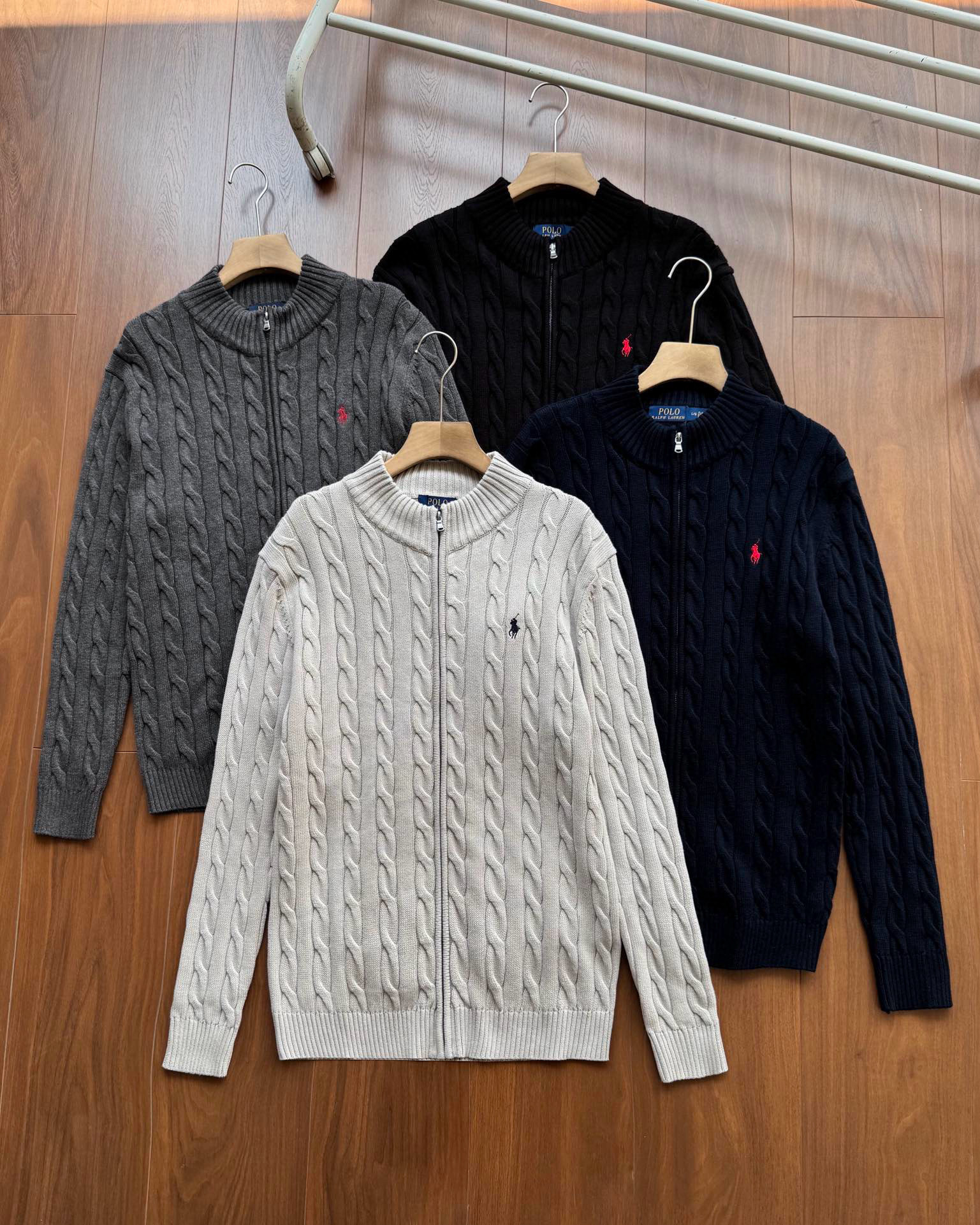 Ralph Lauren Hoodie — f4429f79 angle 1
