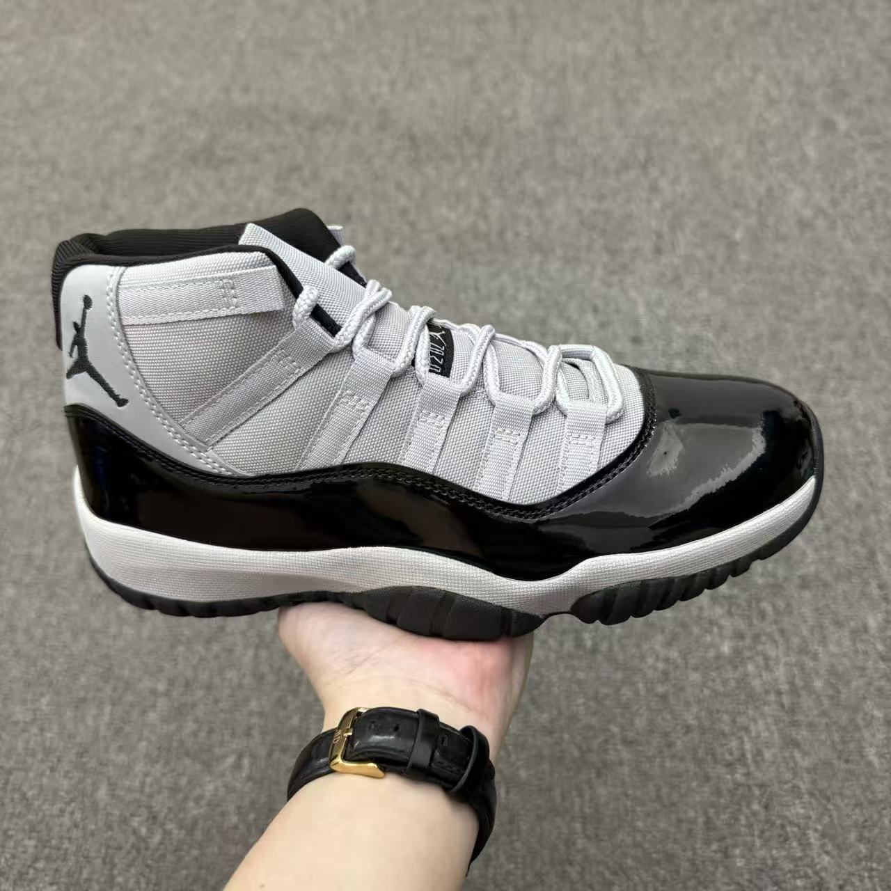 Shoe Air Jordan — a5bde2e8 angle 1