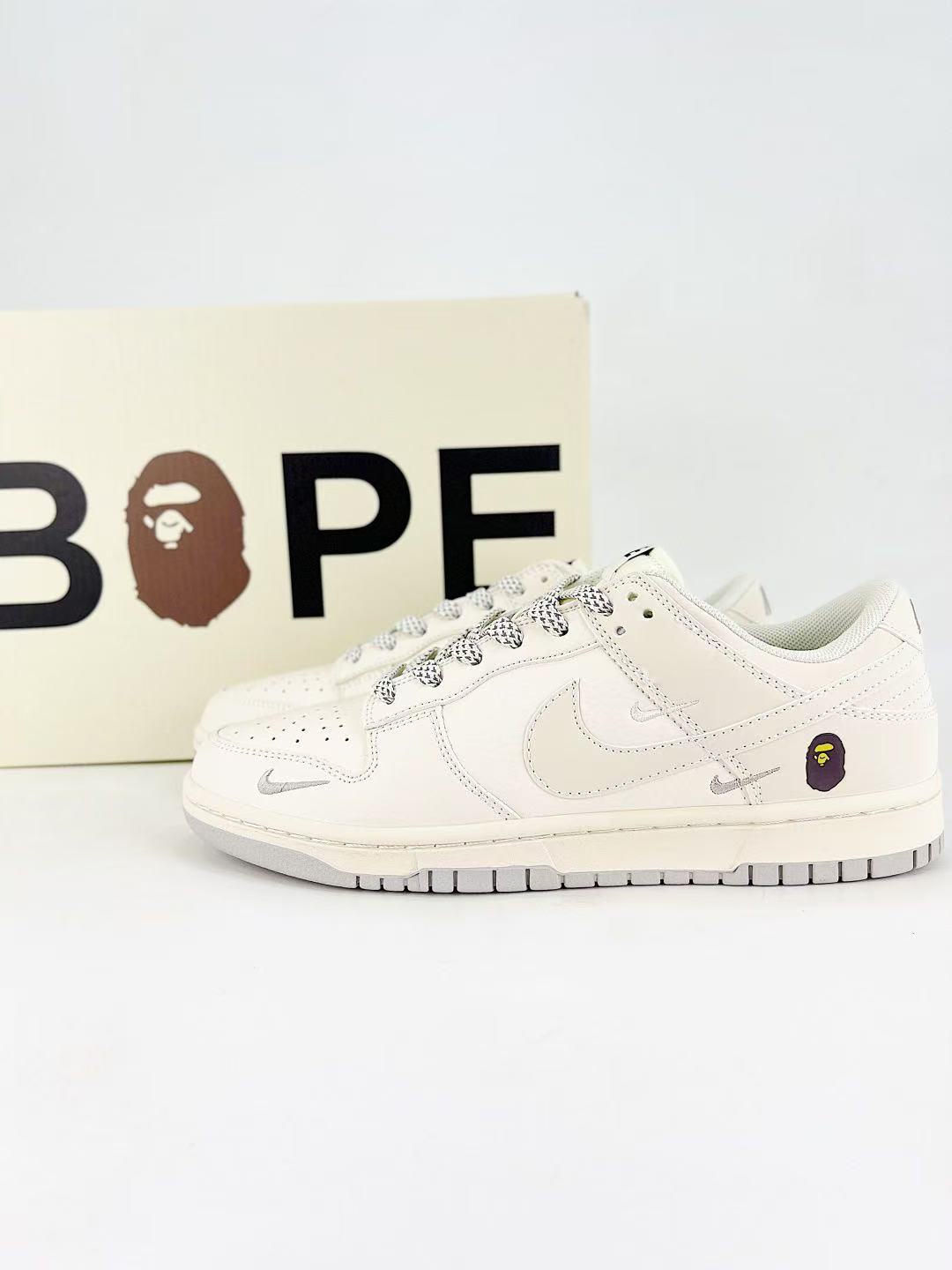 Shoe BAPE — 80a539bf angle 1