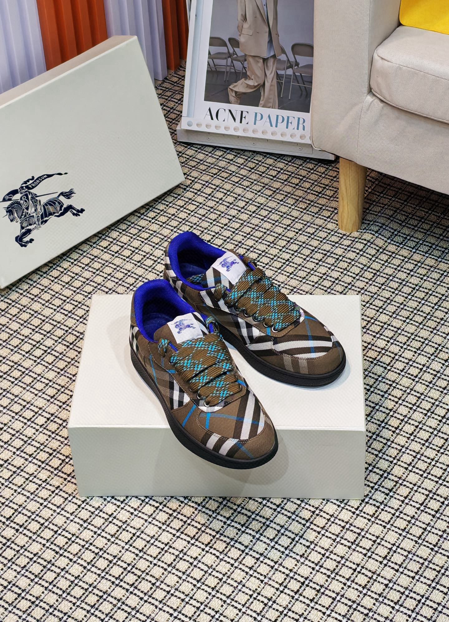 Shoe Burberry shoes — 751622b8 angle 1