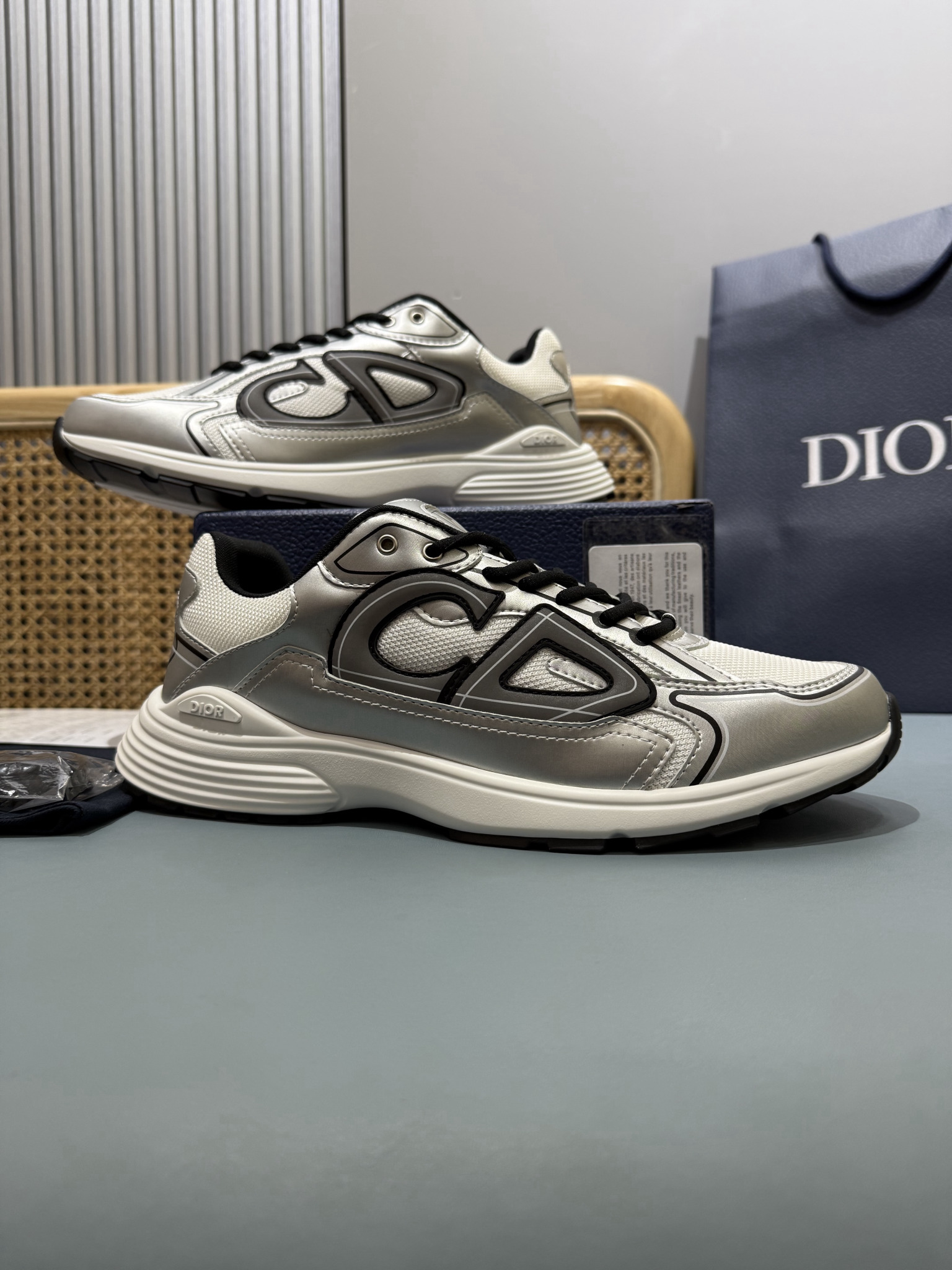 Shoe Dior Shoes — 05a935b8 angle 1