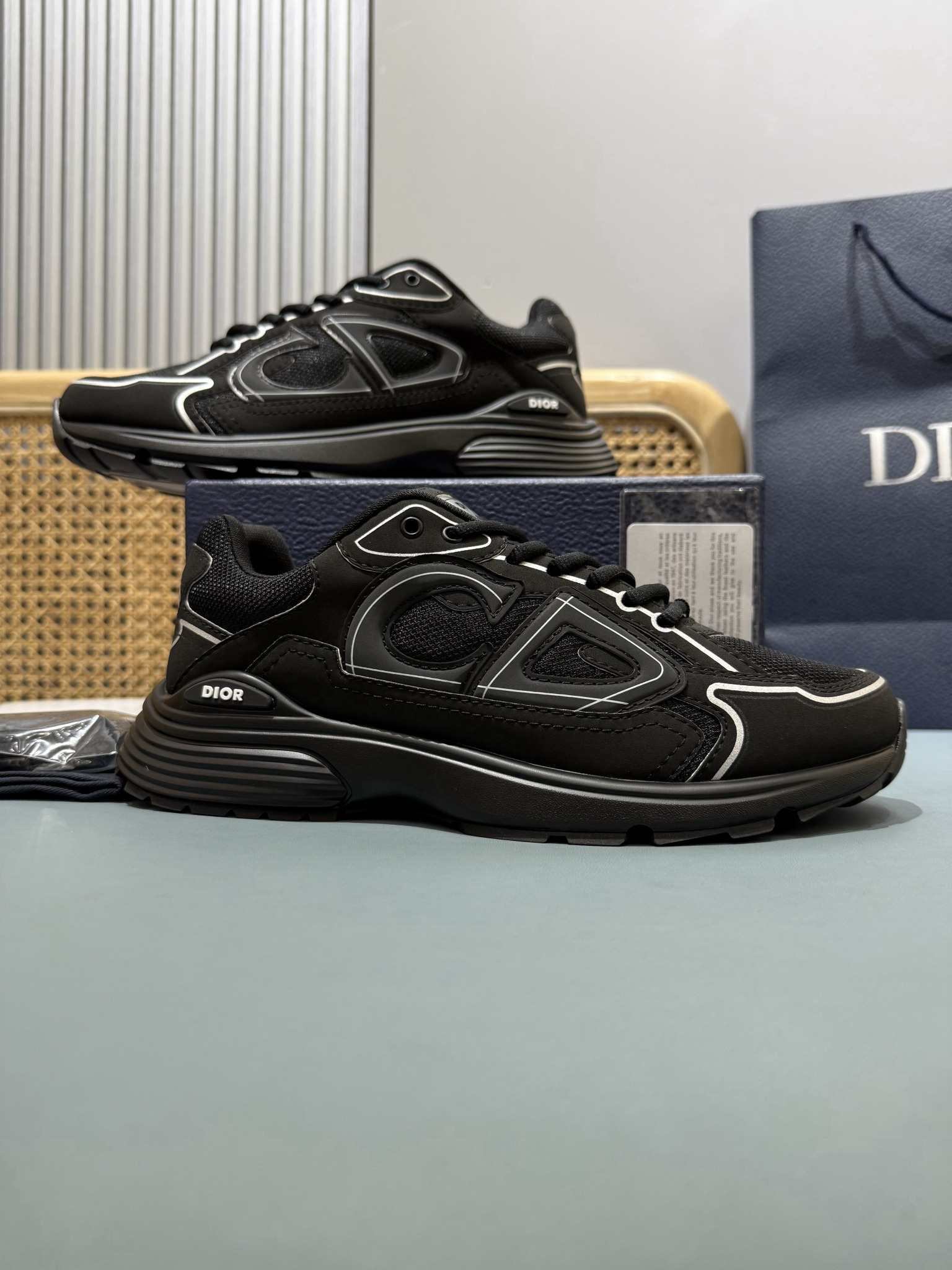 Shoe Dior Shoes — 1e5c4154 angle 1