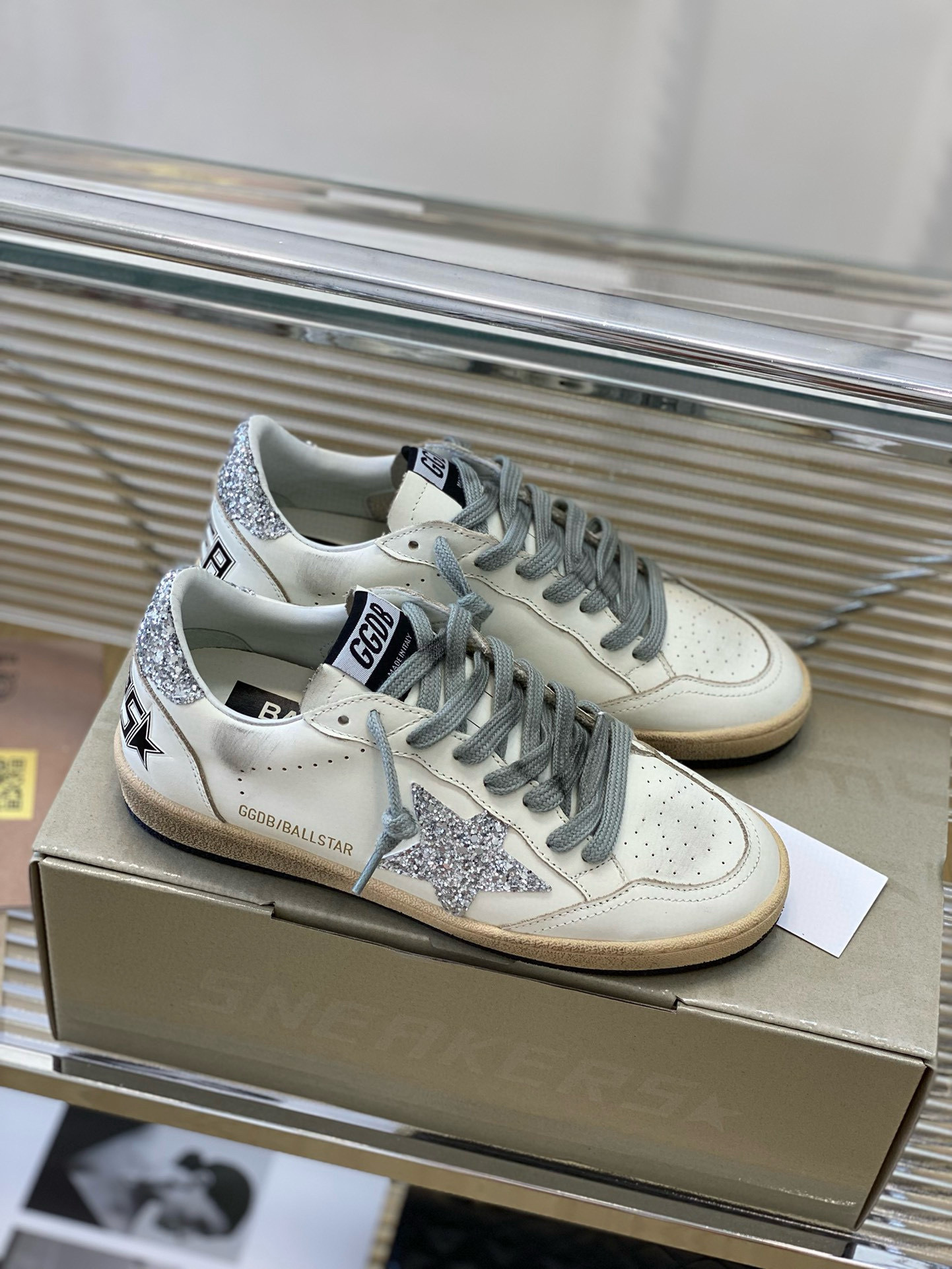 Shoe Golden Goose shoes — b1bd1ed9 angle 1