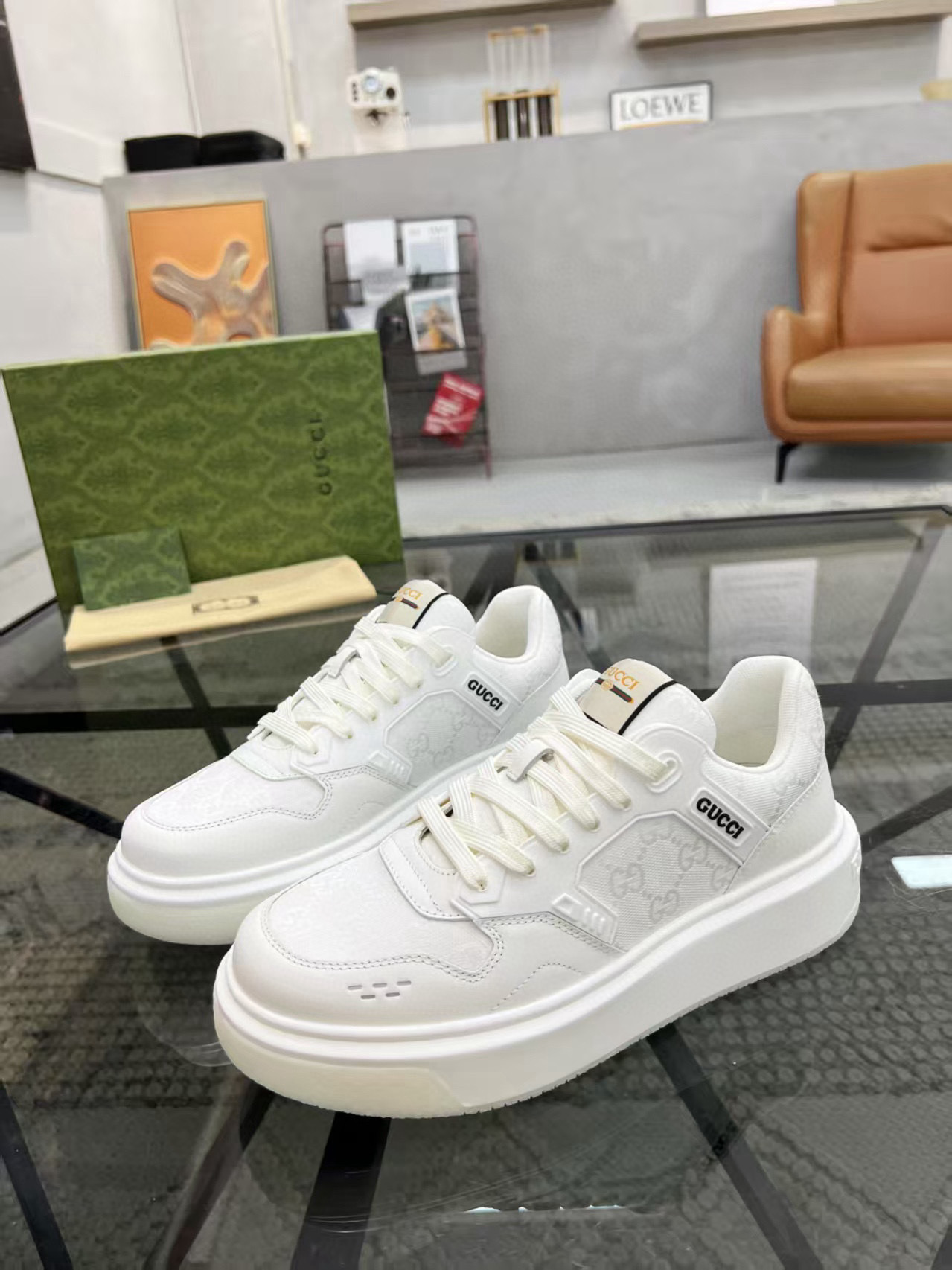 Shoe GUCCI shoes — 60ecfa05 angle 1