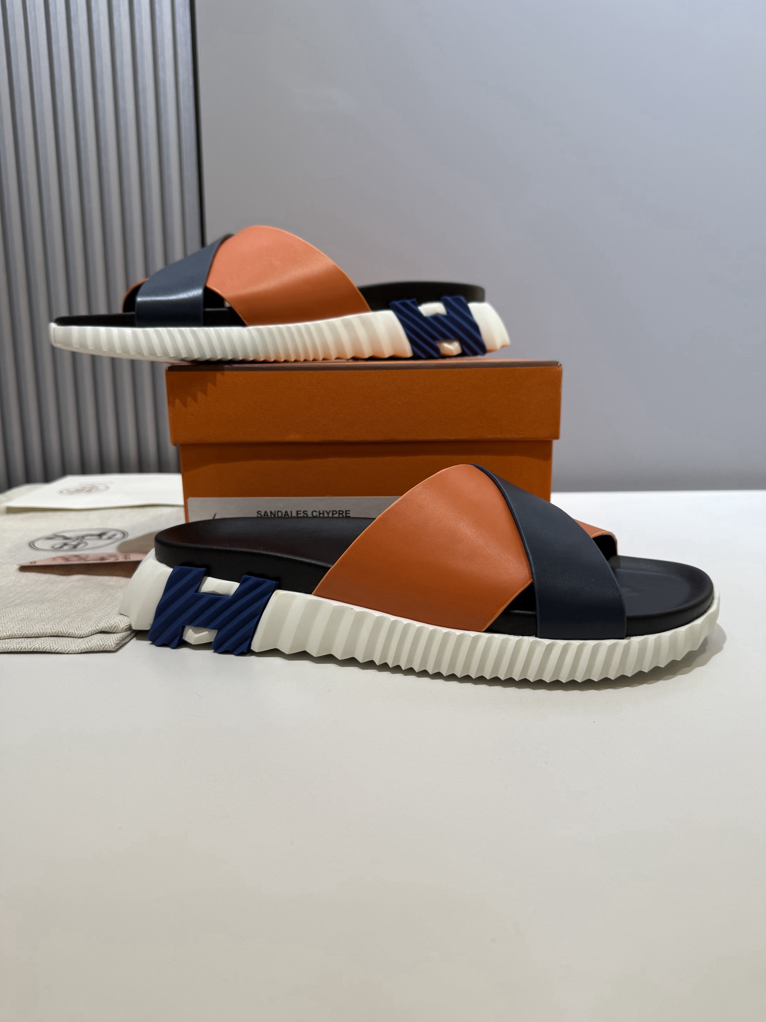 Shoe Hermès shoe — a15a6d24 angle 1