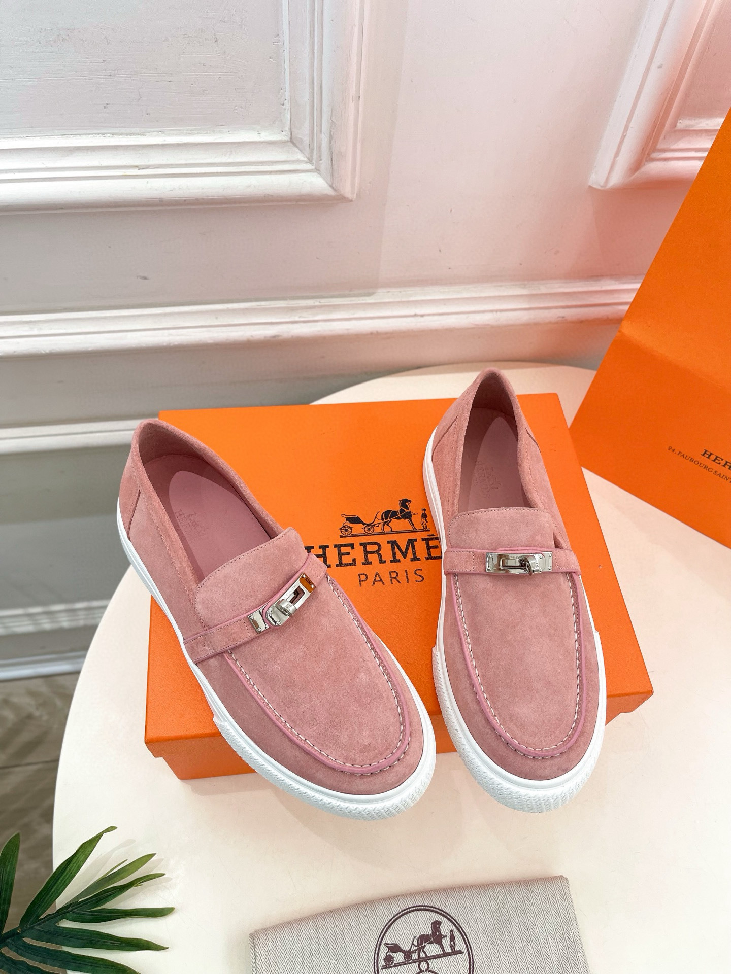 Shoe Hermès shoe — aae347ab angle 1