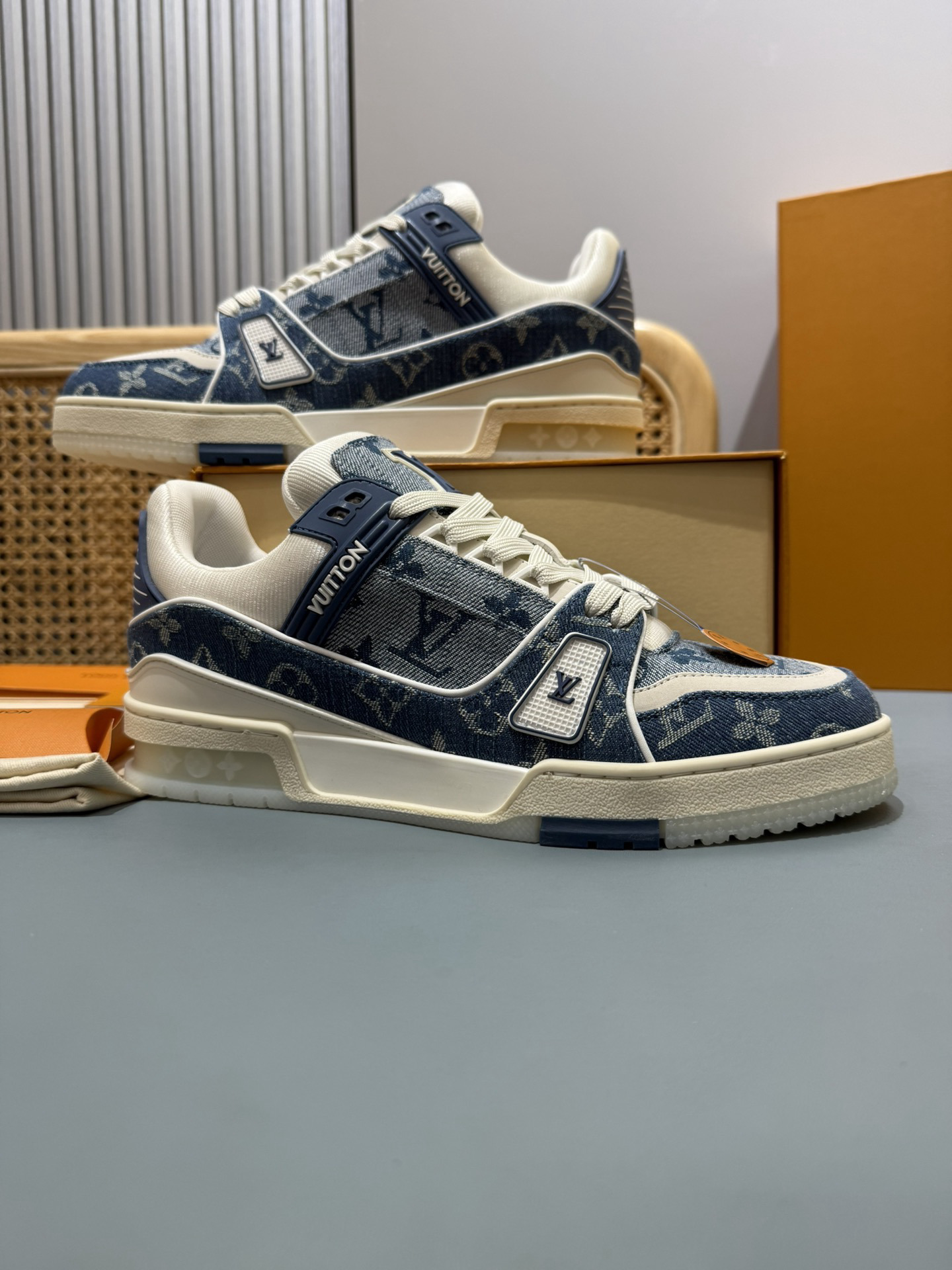 Shoe Louis Vuitton Shoes — 3cea53a4 angle 1