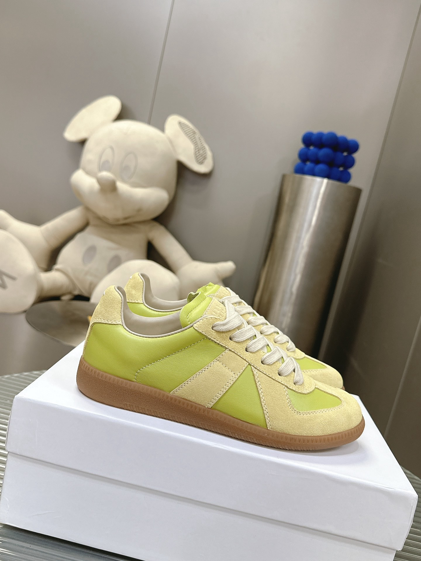 Shoe Maison Margiela Shoes — 39145a6f angle 1