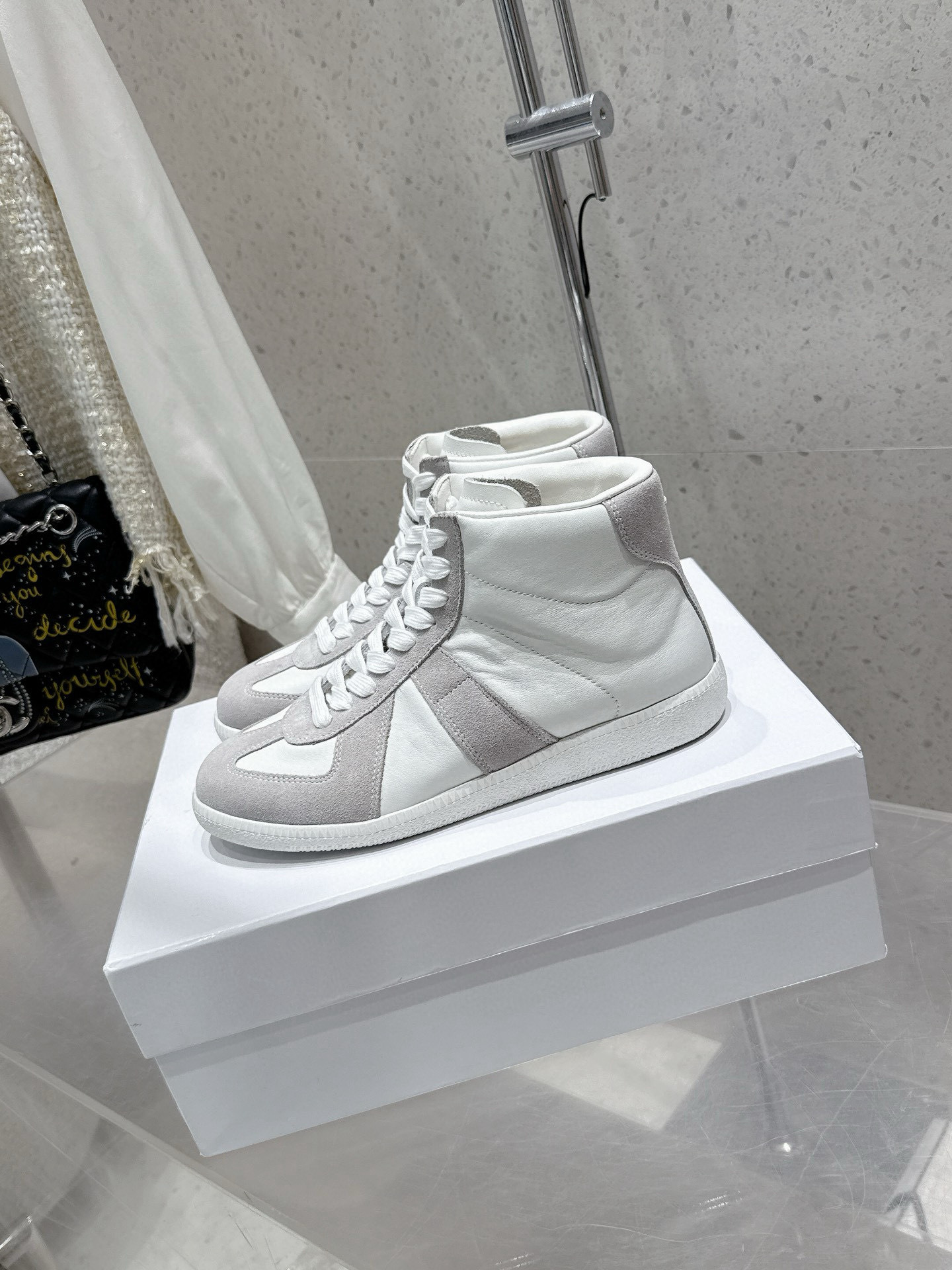 Shoe Maison Margiela Shoes — bd56ce84 angle 1