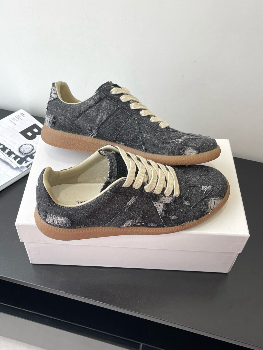 Shoe Maison Margiela Shoes — ce0530c2 angle 1