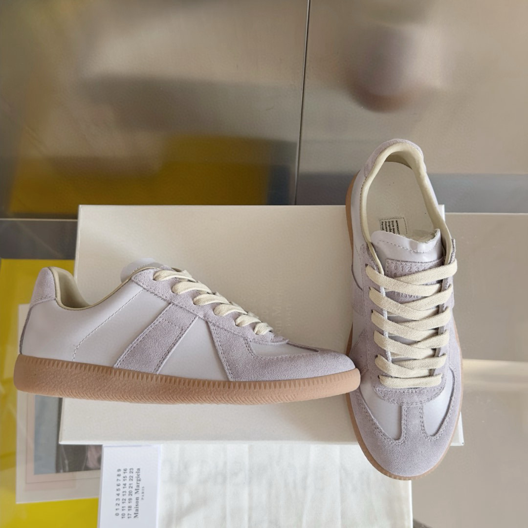 Shoe Maison Margiela Shoes — f3333386 angle 1