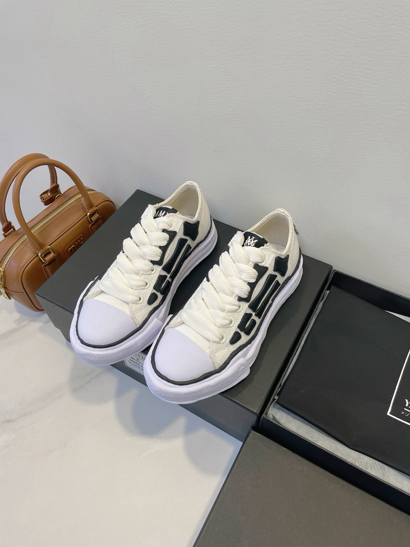 Shoe Maison MIHARA — 834f2b8c angle 1