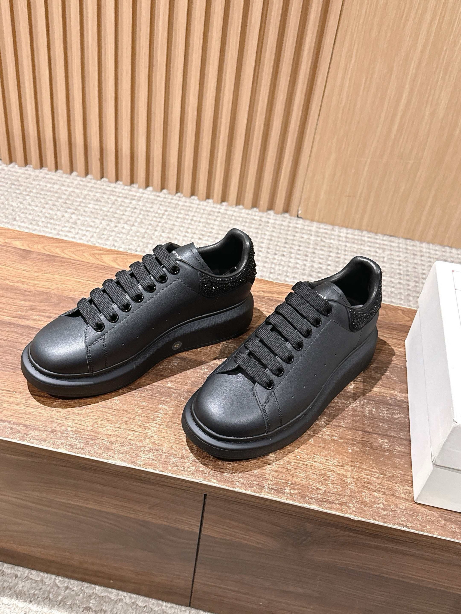 Shoe McQueen shoe — 202e8238 angle 1