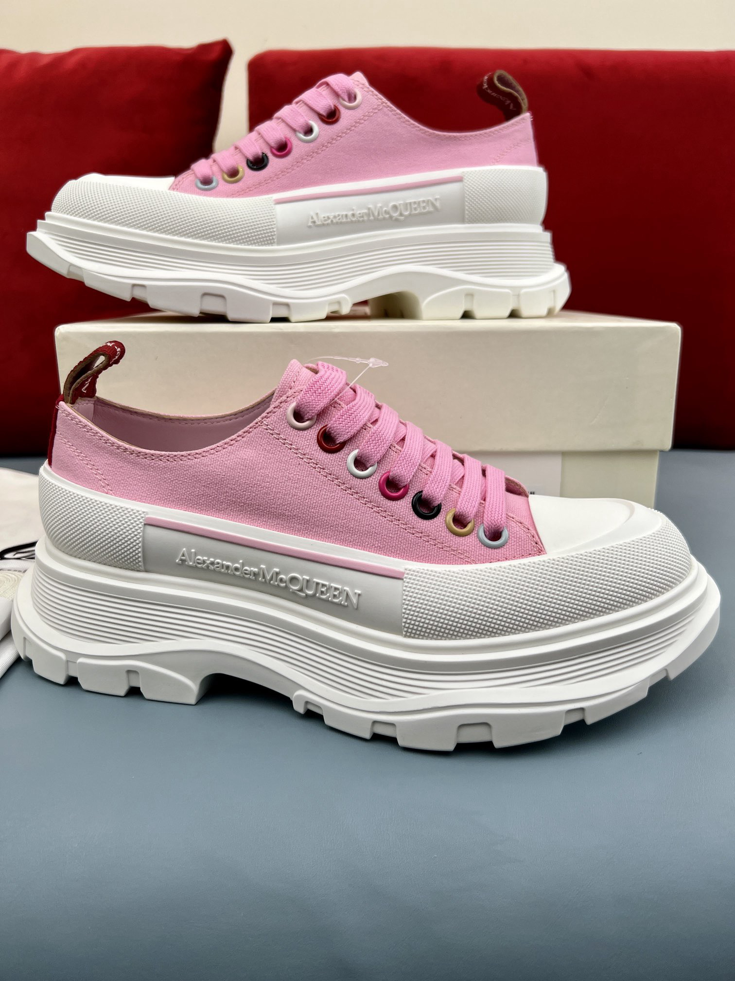 Shoe McQueen shoe — 224ed37c angle 1