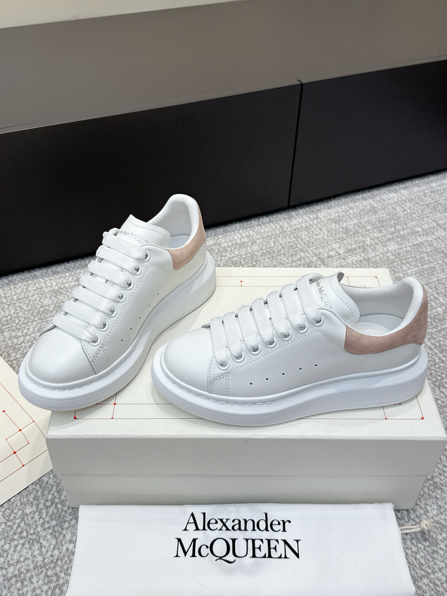 Shoe McQueen shoe — 391bd705 angle 1