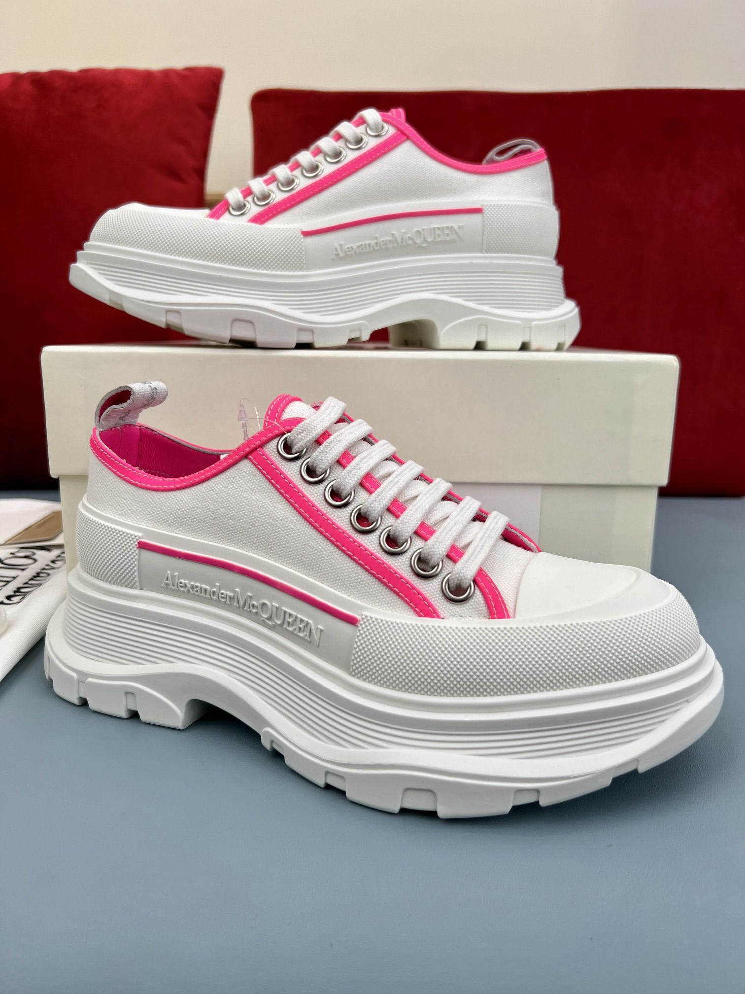 Shoe McQueen shoe — 413495a3 angle 1