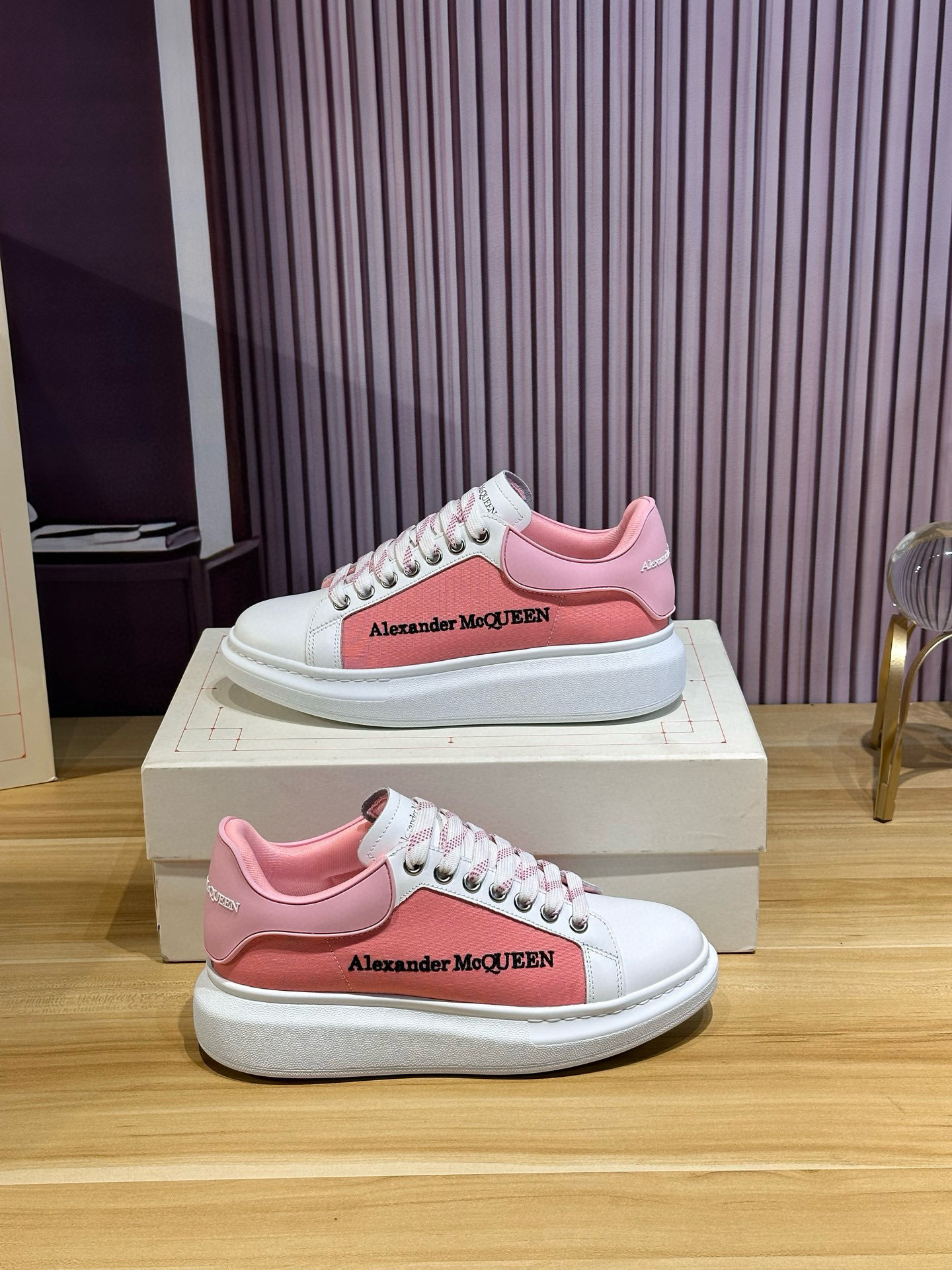 Shoe McQueen shoe — 41c90935 angle 1