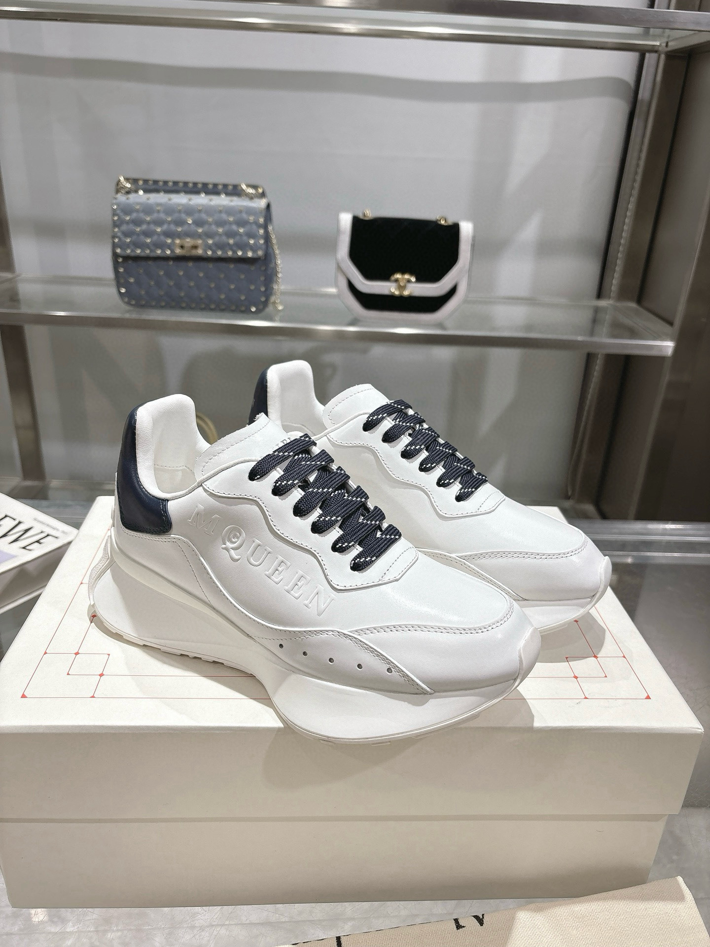 Shoe McQueen shoe — 5ba806af angle 1